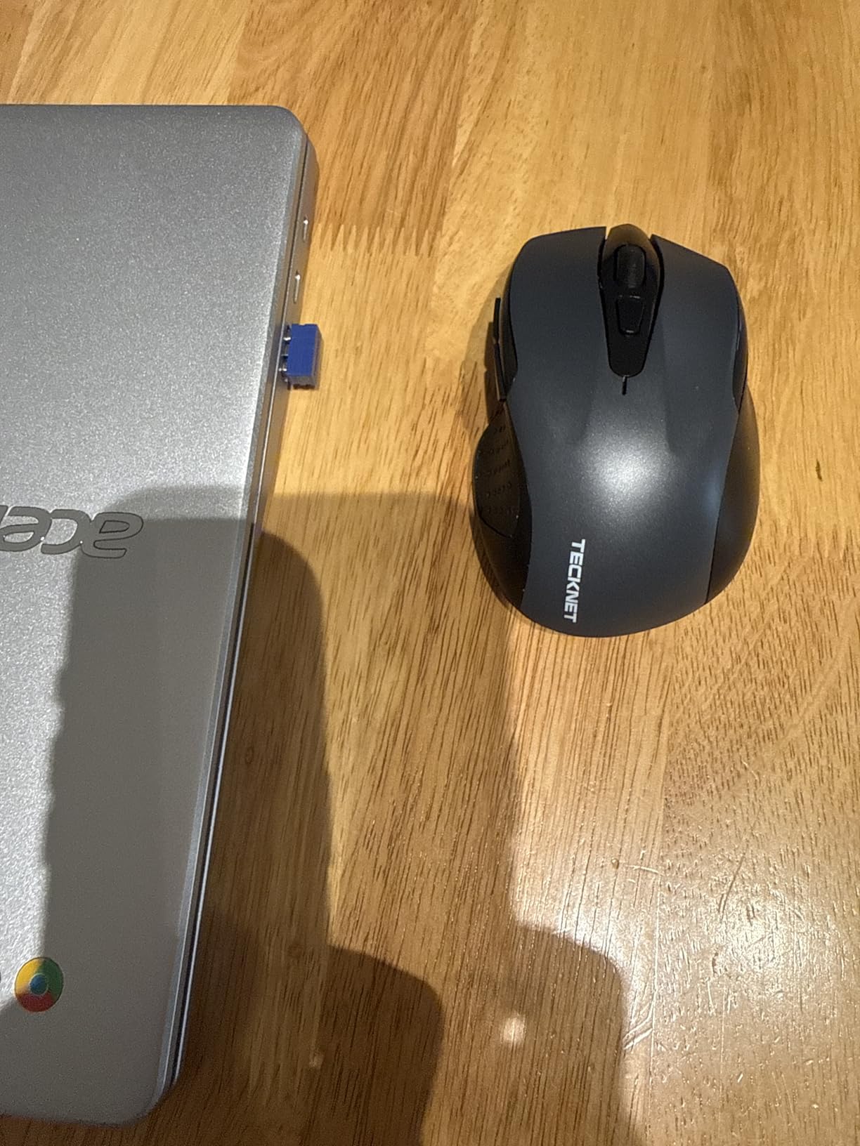 TECKNET Wireless Mouse, 2.4G Ergonomic Optical Mouse, Computer Mouse for Laptop, PC, Computer, Chromebook, Notebook, 6 Buttons, 24 Months Battery Life, 2600 DPI, 5 Adjustment Levels - Purple customer photo 1