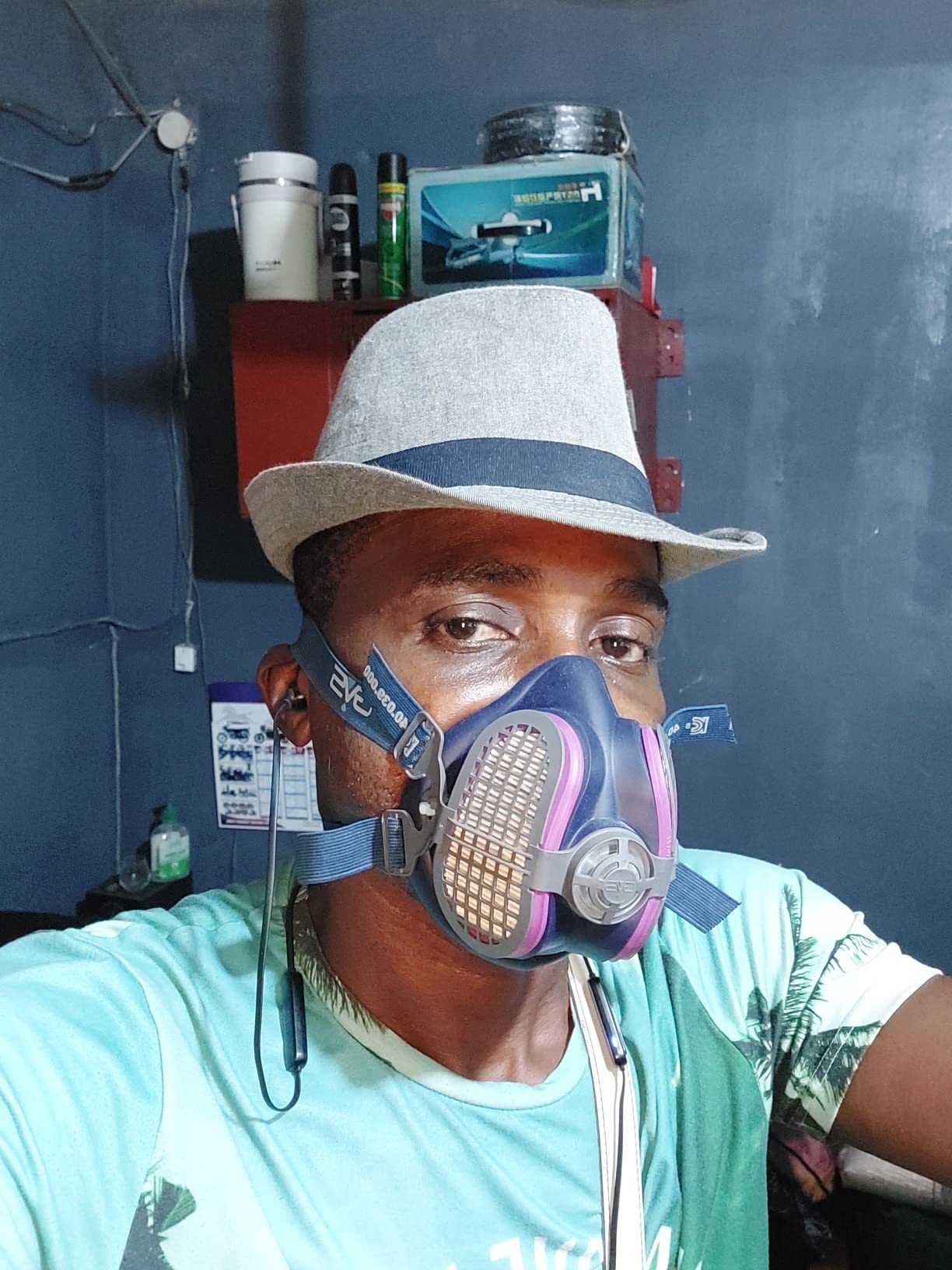 GVS SPR456 Elipse P100 Nuisance Dust Half Mask Respirator with replaceable and reusable filters included, M/L Size customer photo 2