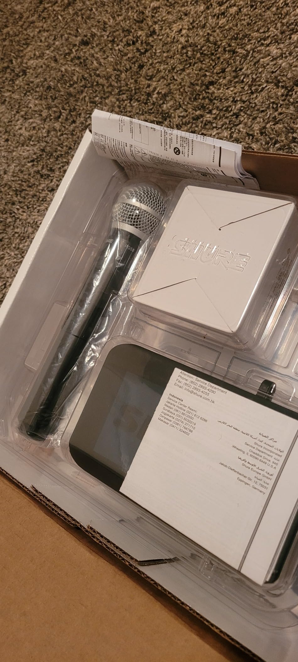 Shure BLX24/PG58 Wireless Microphone System H9 Band - 14-Hour Battery Life, 300 ft Range, UHF | Includes PG58 Handheld Vocal Mic, Single Channel Receiver, Black customer photo 2