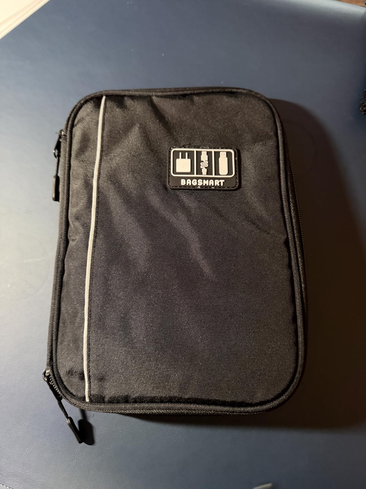 BAGSMART Large Electronics Travel Organizer Case, Tech Accessories Cord Storage Bag for Phone, Power Bank, SD Card, Cables, Black customer photo 1