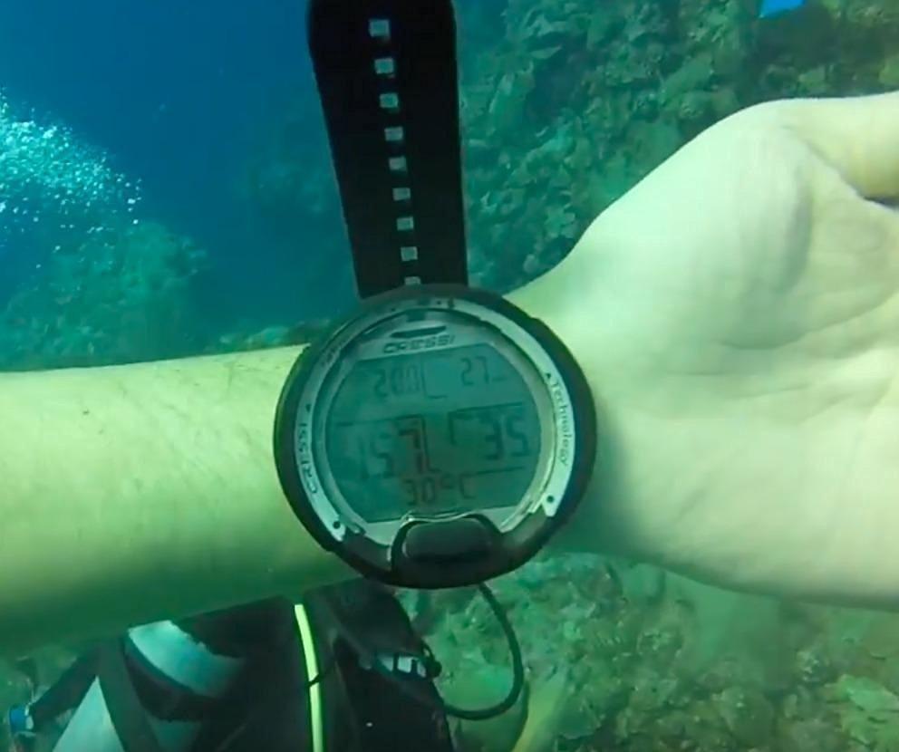 Cressi Leonardo 2.0 Underwater Single-Button Scuba Dive Computer, 3 Modes: Air, Nitrox, Gage customer photo 1