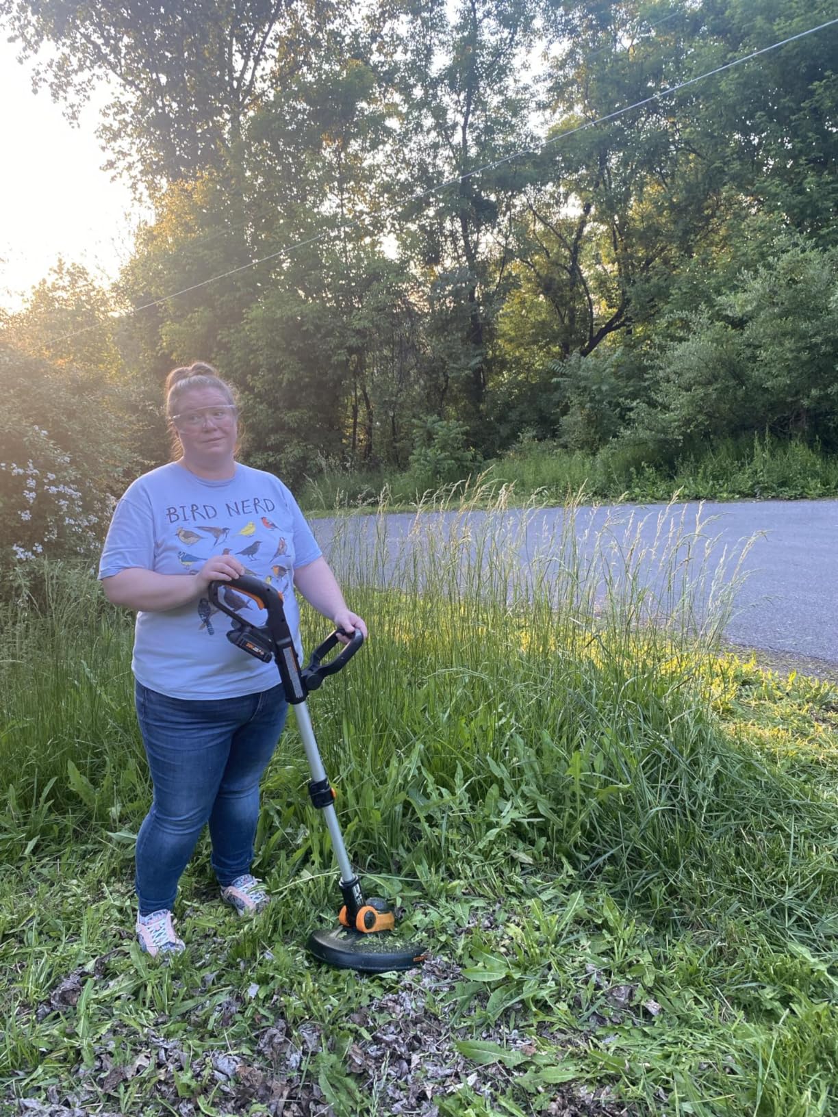 WORX Cordless String Trimmer & Lawn Edger, 12'' Electric Weed Wacker with 5.5 LBS, 20V Weed Eater with 90° Pivoting Head, 2 Batteries & Charger Included, WG163 customer photo 1