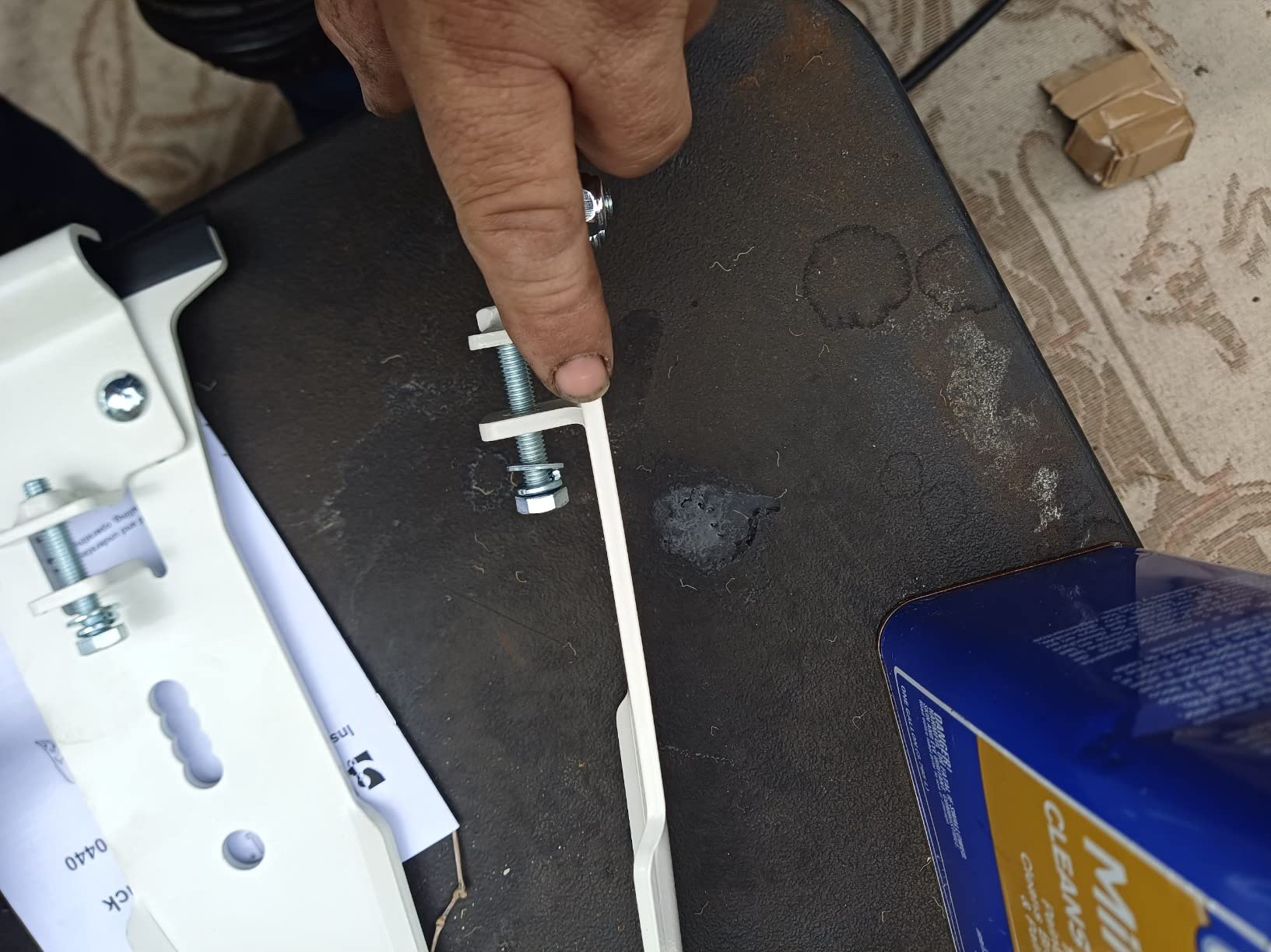 MaxxHaul 70440 Gutter Mount Van Rack (500 lb. Capacity), White customer photo 2