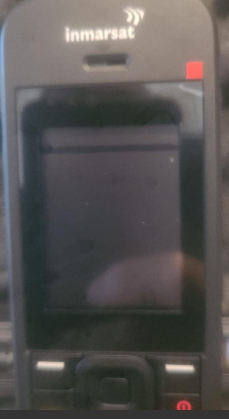 BlueCosmo Inmarsat IsatPhone 2.1 Satellite Phone Kit (SIM Included), unlocked - Global Coverage - Voice, SMS, GPS Tracking, Emergency SOS - Prepaid and Monthly Service Plan Options customer photo 1