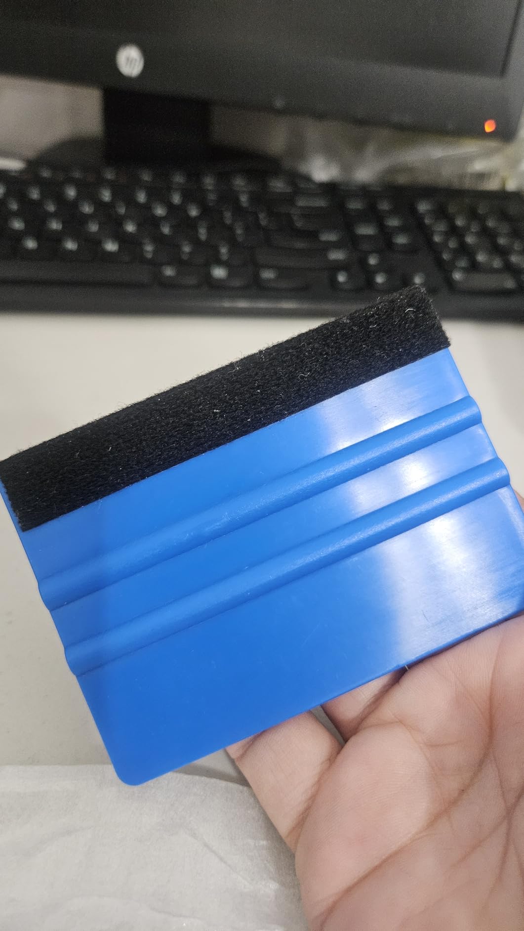 TECKWRAP Plastic Felt Edge Squeegee 4 Inch for Car Vinyl Scraper Decal Applicator Tool 1 pcs (with Black Felt Edge) customer photo 2