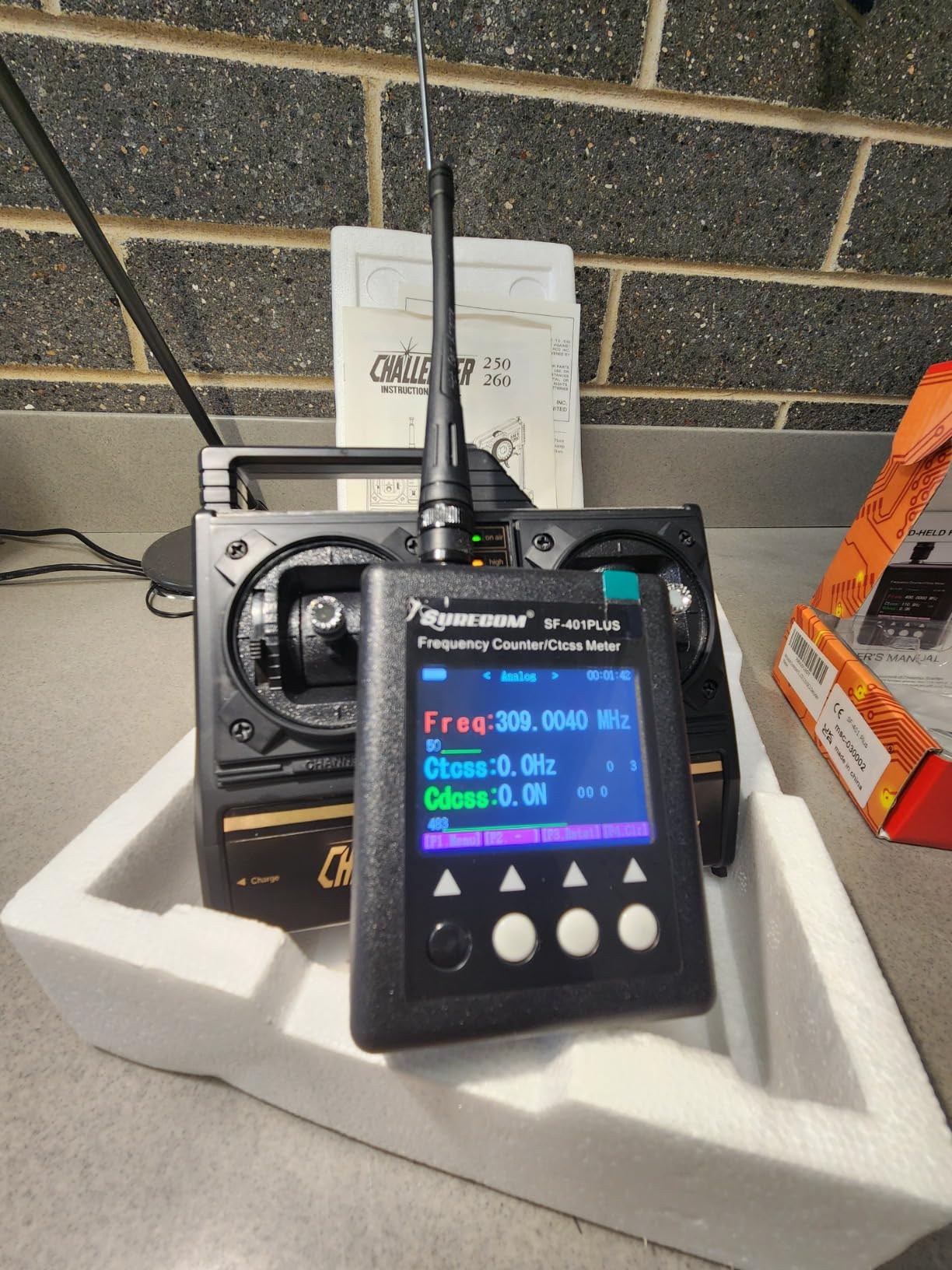 Mcbazel Surecom SF401 Plus 27Mhz-3000Mhz Radio Portable Frequency Counter Meter with CTCCSS DCS Decoder customer photo 1