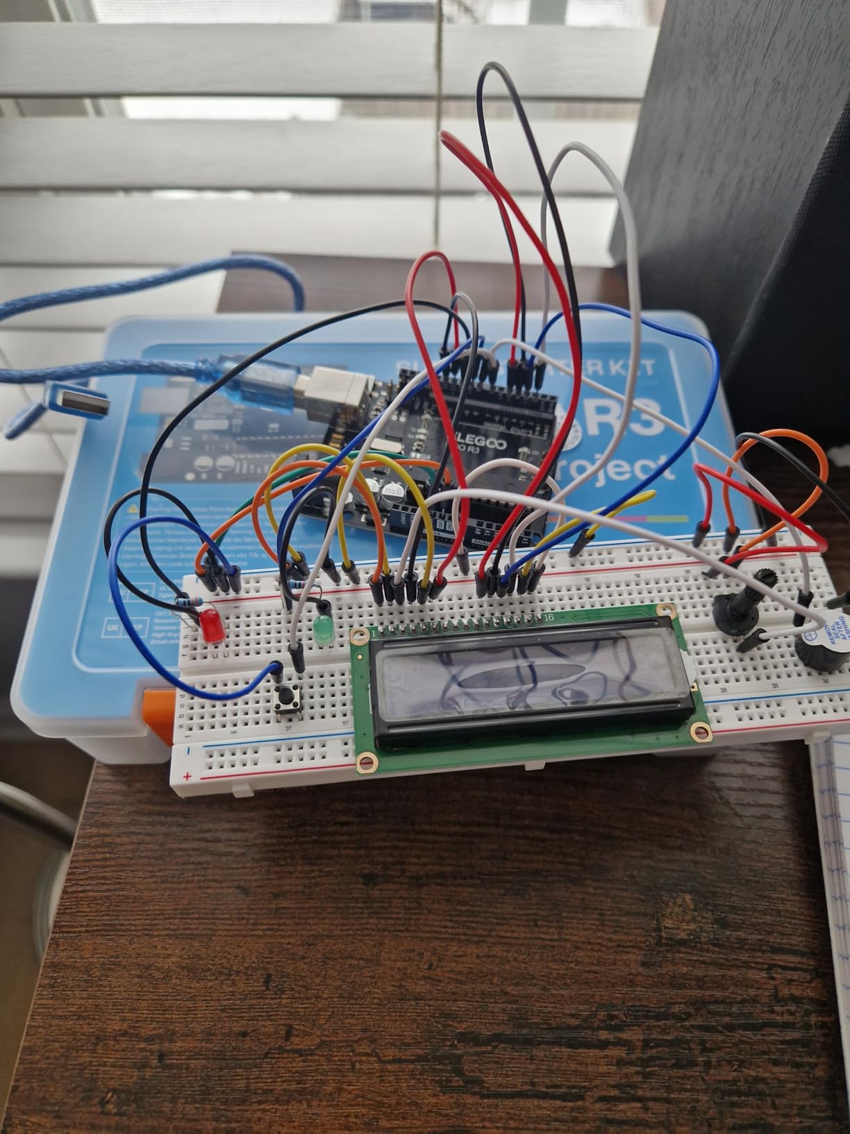 ELEGOO UNO Project Super Starter Kit with Tutorial and UNO R3 Board Compatible with Arduino IDE customer photo 1