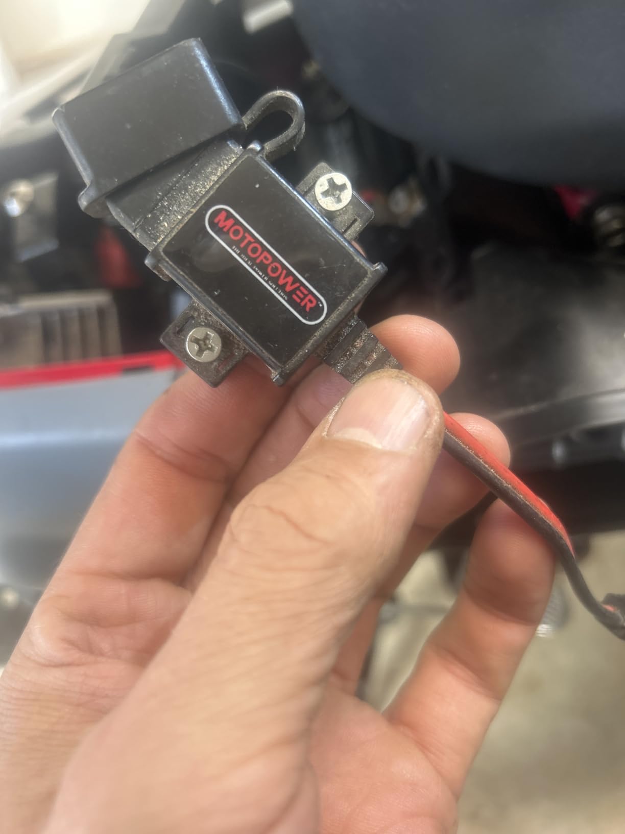 MOTOPOWER MP0609A 3.1Amp Motorcycle USB Port Kit SAE to USB Adapter customer photo 1
