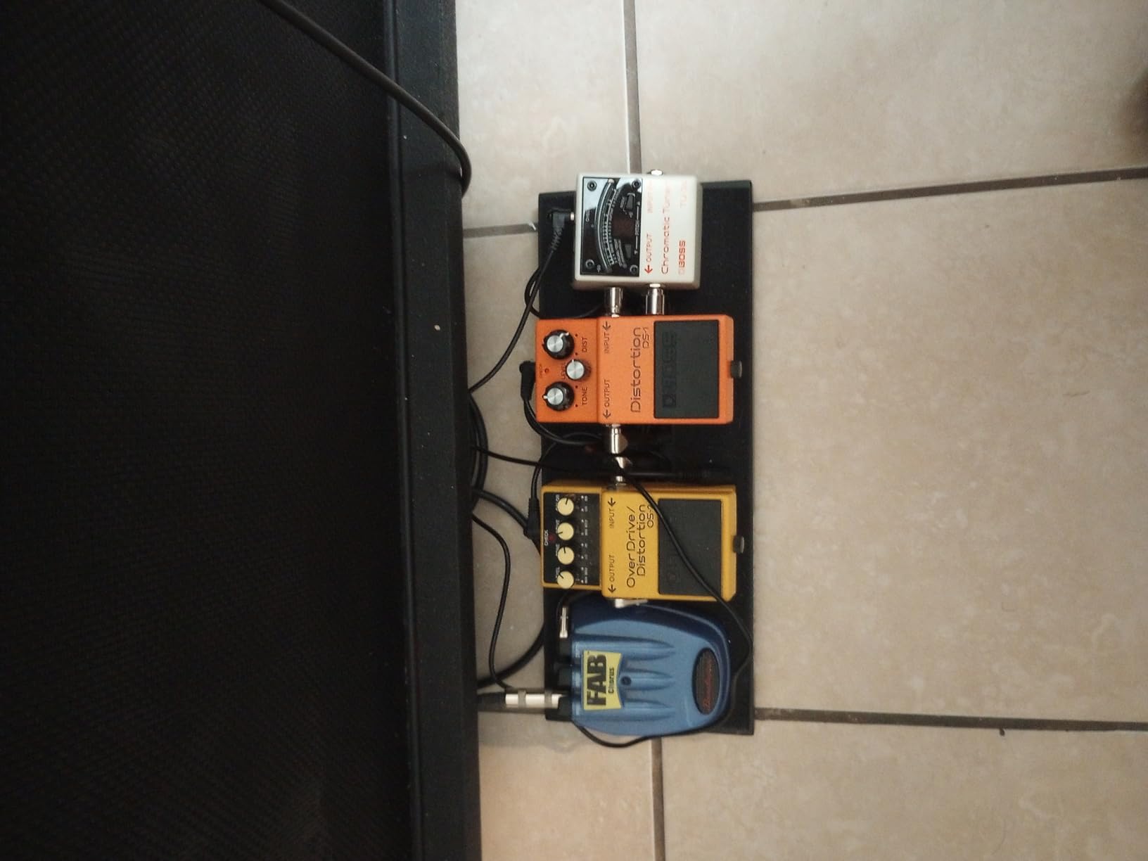 BOSS TU-3S Compact Chromatic Tuner for your Pedalboard | Industry-Standard Performance in a Tiny Footprint | Rock-Solid Tuning for Guitar and Bass | 21-Segment LED Meter | Accu-Pitch Sign Function customer photo 2