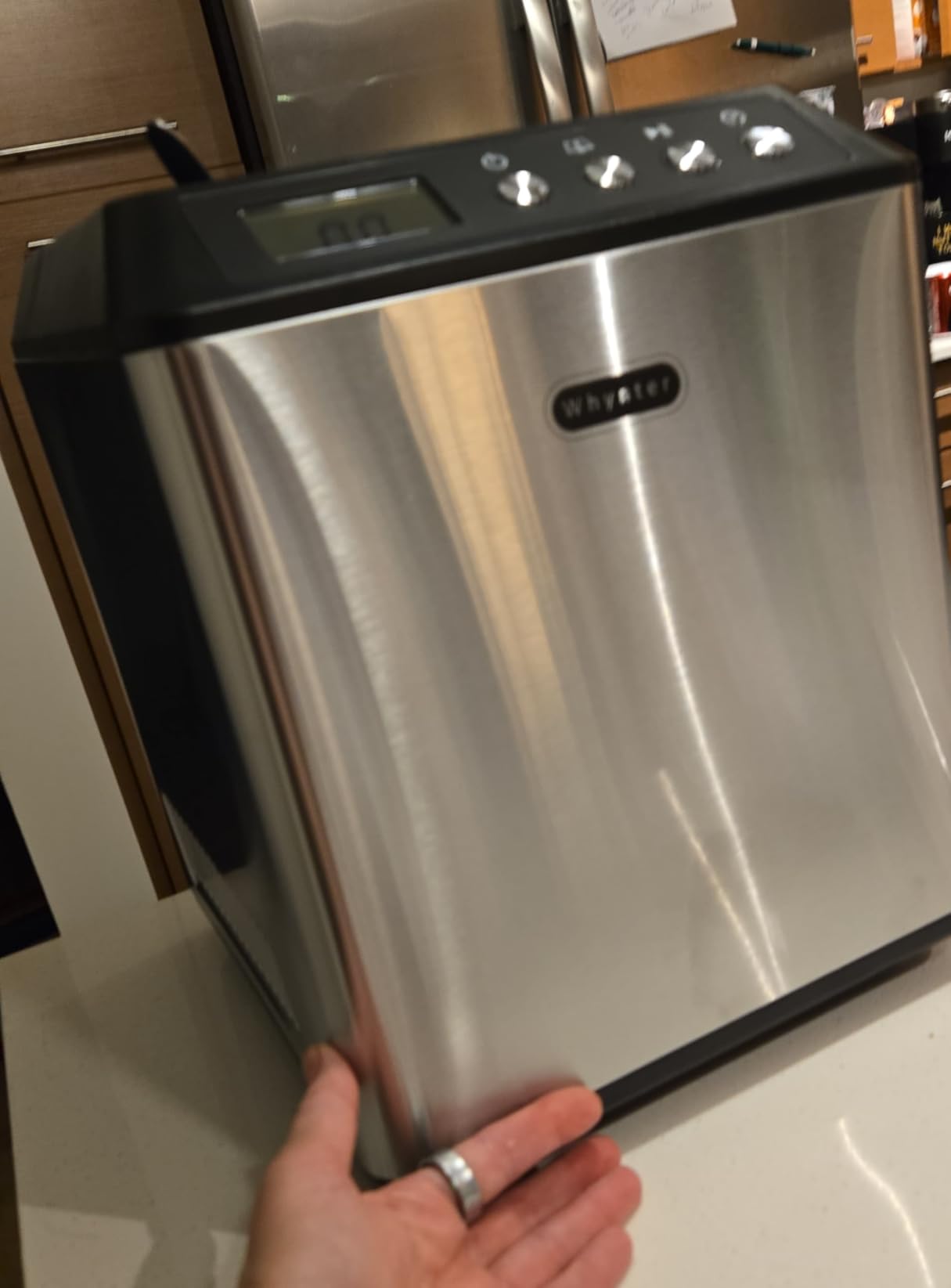 Whynter Ice Cream Maker Machine Automatic 2.1 Qt. Upright with Built-In Compressor, LCD Digital Display & Timer, No Pre-Freezing, ICM-201SB, Stainless Steel customer photo 1