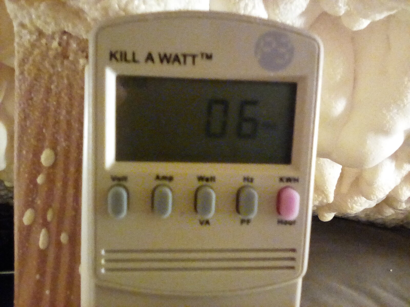 APC Back-UPS 425VA / 255W UPS Battery Backup Surge Protector, 6 Outlets, Small UPS for Router, Modem & Home Office, BE425M customer photo 1