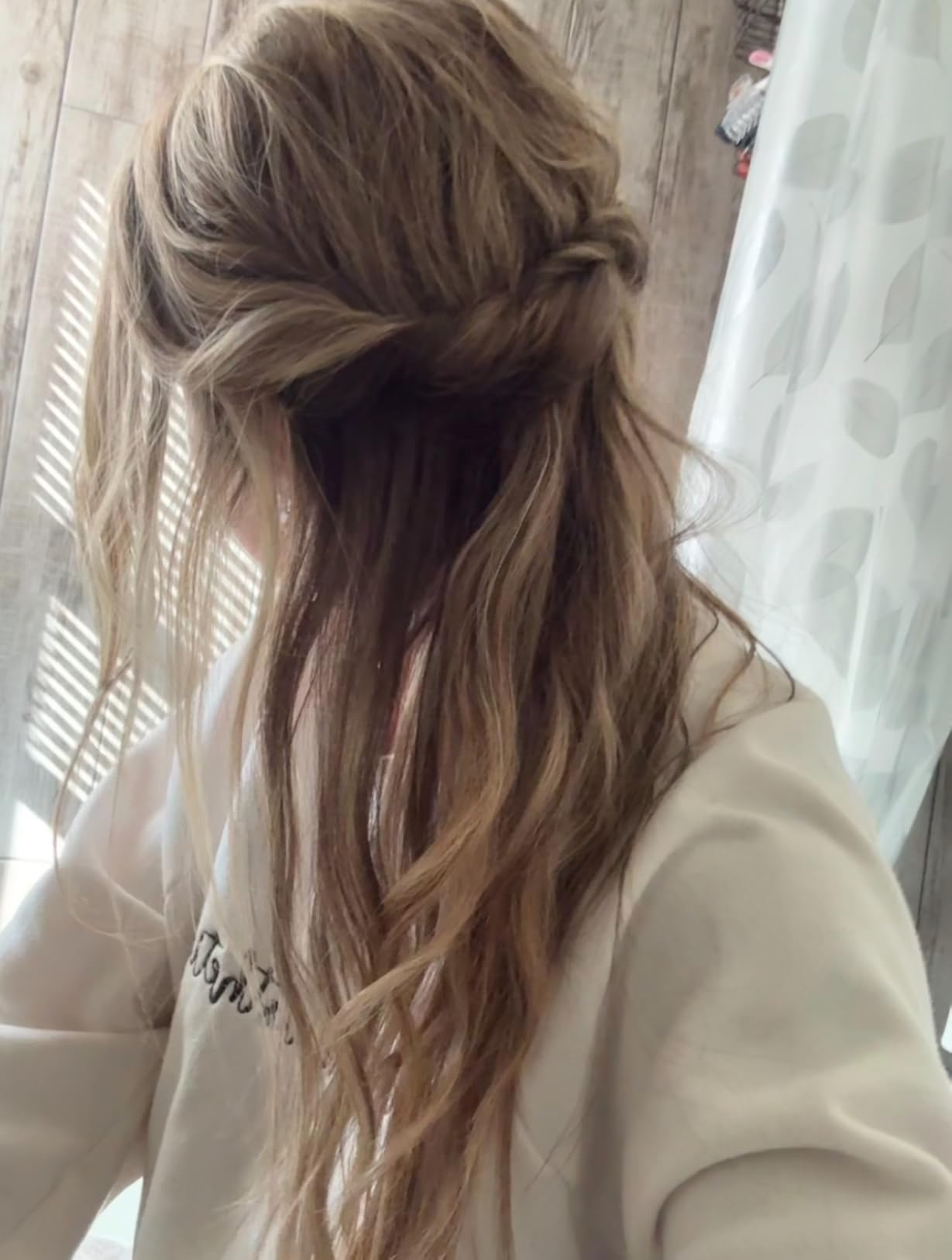 Bio Ionic Long Barrel Curling Iron with Moisture Heat Technology & NanoIonic MX Versatile Curling Wand - Multiple Barrel Sizes for Tight, Classic, Loose & Soft Curls customer photo 1