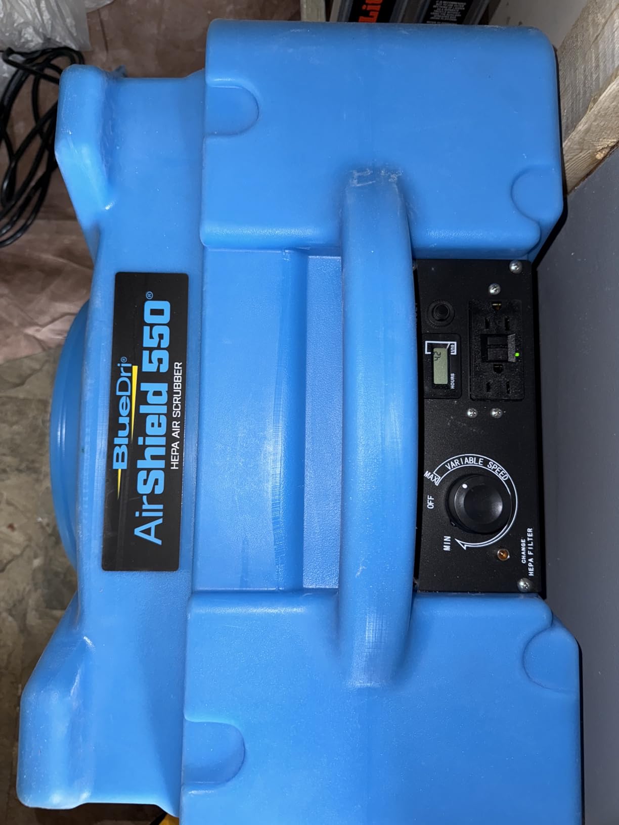 BlueDri Air Shield 550 HEPA Air Scrubber, Water Damage Restoration Equipment Air Purifier, Covers 1400 Sq. Ft, Daisy Chain Capable, For Commercial Use, Blue customer photo 2