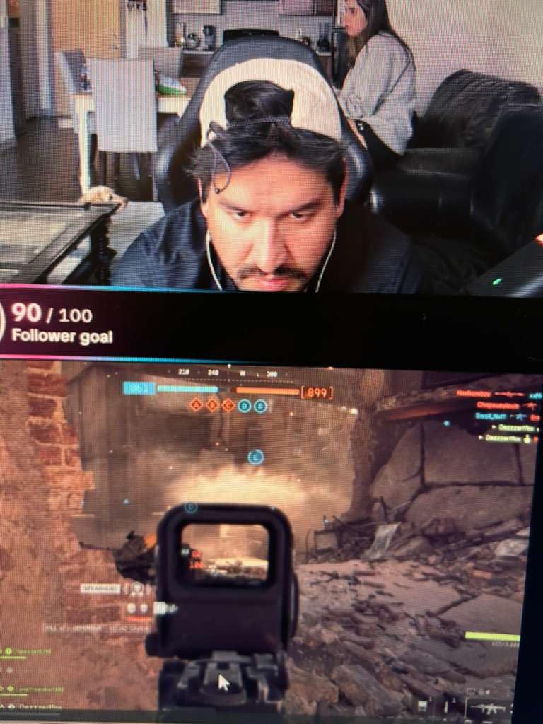 Logitech C922x HD Pro PC Webcam, Full HD 1080p/30fps or 720p/60fps Video, HD Light Correction, Works with Microsoft Teams, Google Meet, Zoom, Nintendo Switch 2's new GameChat mode, Mac/Tablet- Black customer photo 1