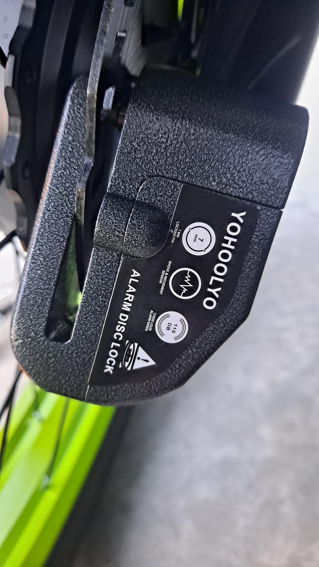 YOHOOLYO Alarm Disc Lock Motorcycle Disc Brake Lock Anti-Theft Waterproof 110 dB 7mm Pin 5ft Reminder Cable for Motorcycles Bike Scooter Carry Pouch (Black) customer photo 2