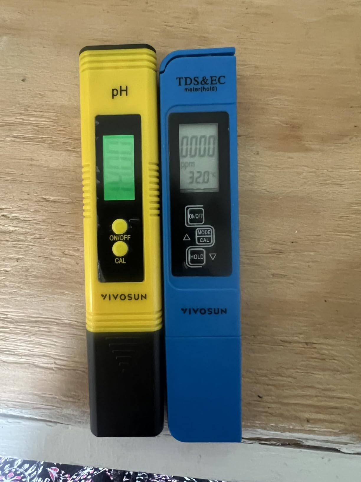 VIVOSUN Digital pH Meter, 0.01pH High Accuracy Pen Type pH Tester for Hydroponics, Household Drinking, Pool and Aquarium, Yellow, UL Certified customer photo 1