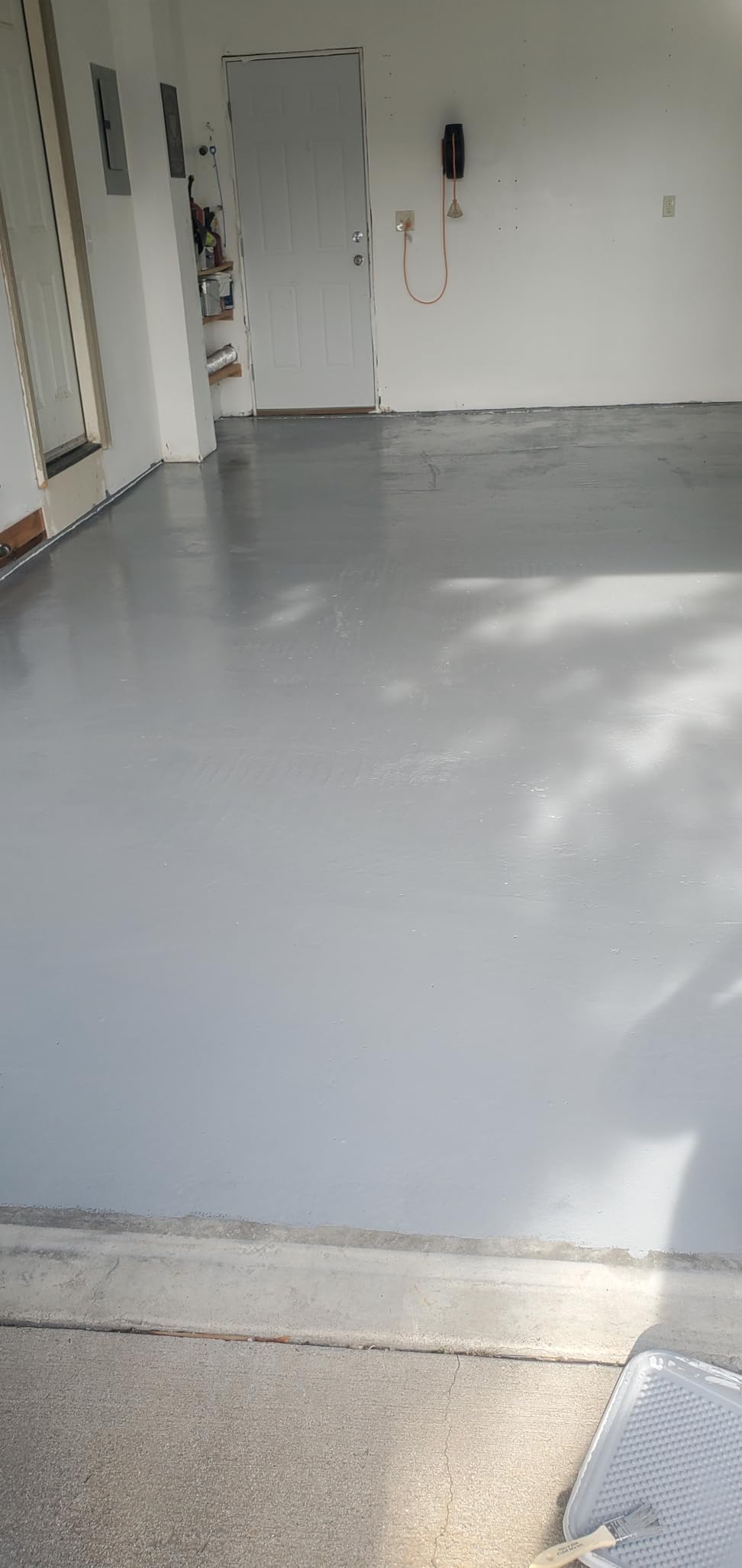 KILZ 1-Part Epoxy Acrylic Concrete & Garage Floor Paint, Slate Gray, Satin customer photo 2
