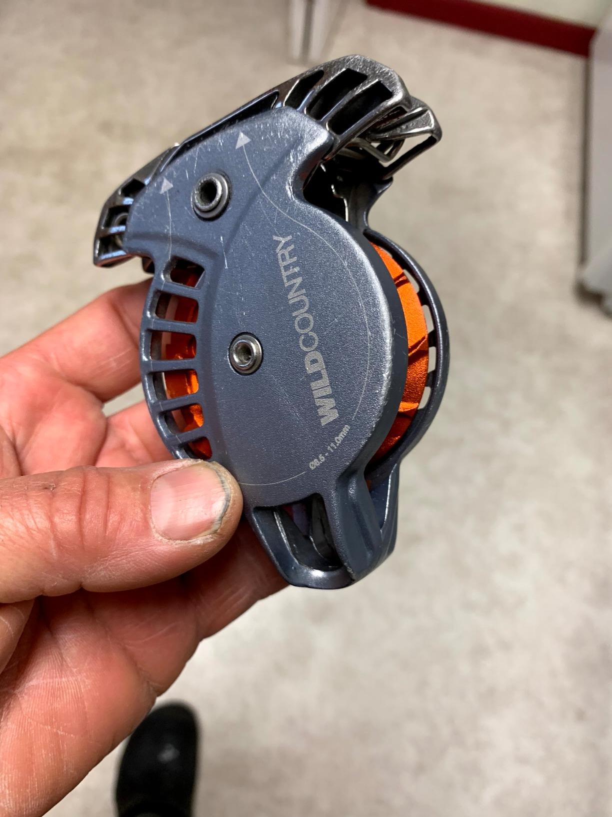 Wild Country Revo Rock Climbing Belay Device - Auto-Locking Belay Device customer photo 1