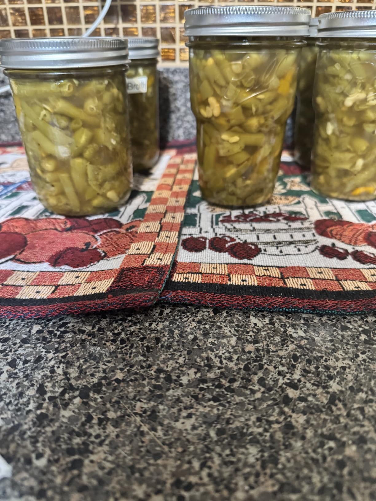 Instant Pot Duo Plus 9-in-1 Multicooker, Pressure Cooker, Slow Cook, Rice Maker, Steamer, Sauté, Yogurt, Warmer & Sterilizer, Includes App With Over 800 Recipes, Stainless Steel, 6 Quarts customer photo 2