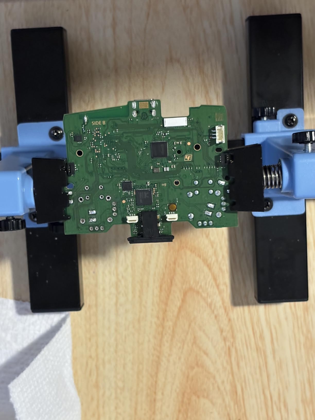 Velleman VTHH6-VP Circuit Board Clamping Kit, 11.81