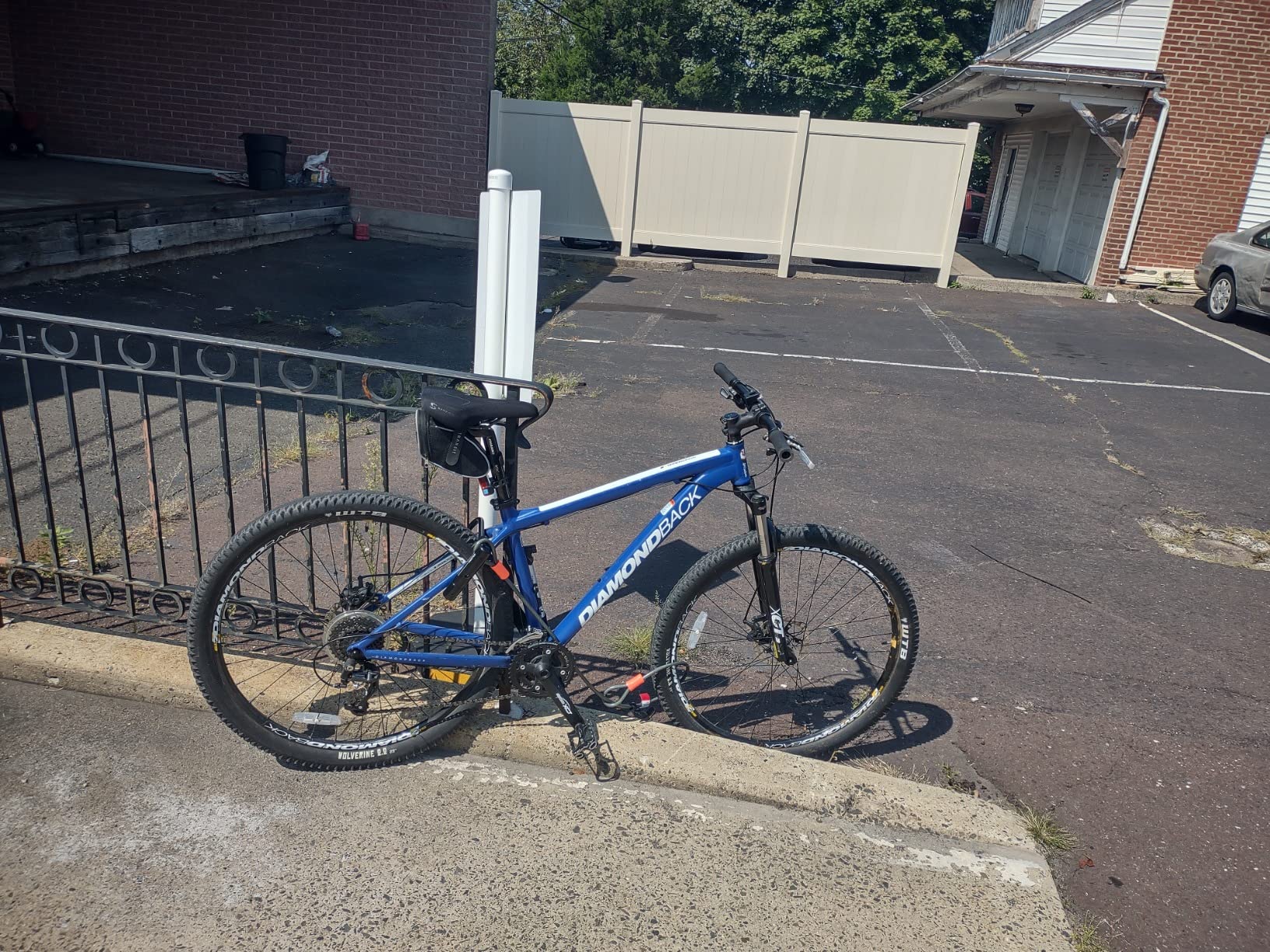 Kryptonite Kryptolok Standard Bike U-Lock with Cable, Heavy Duty Anti-Theft Bicycle U Lock, 12.7mm Shackle and 10mm x 4ft Length Security Cable with Mounting Bracket and Keys customer photo 1