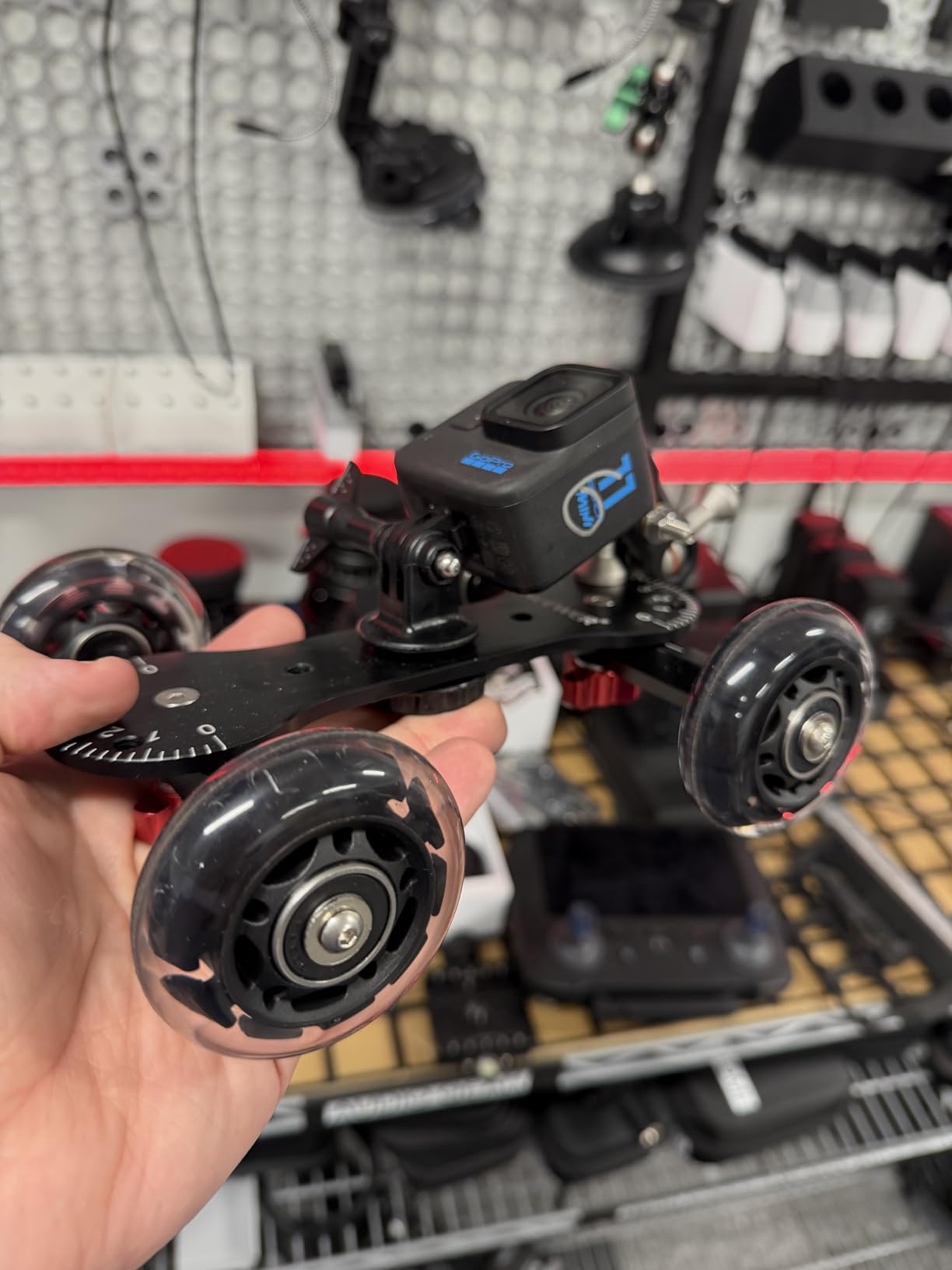 Neewer Scaled Camera Table Dolly Slider with 22 pounds/10 kilograms Load Capacity Skater Design Aluminum Rods Rotatable Rubber Wheels 1/4-inch 3/8-inch Screw Threads for DSLRs Video Camcorders (Black) customer photo 1