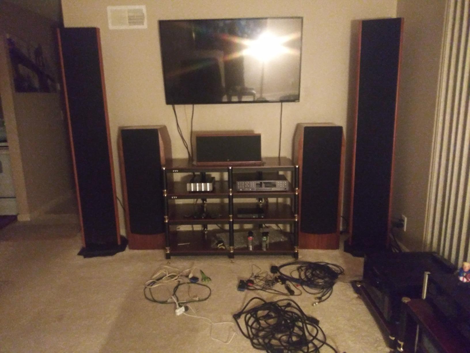 GearIT 12AWG Speaker Cable Wire with Gold-Plated Banana Tip Plugs (15 Feet) In-Wall CL2 Rated, Heavy Duty Braided, 99.9% Oxygen-Free Copper (OFC) - Black, 15ft customer photo 2