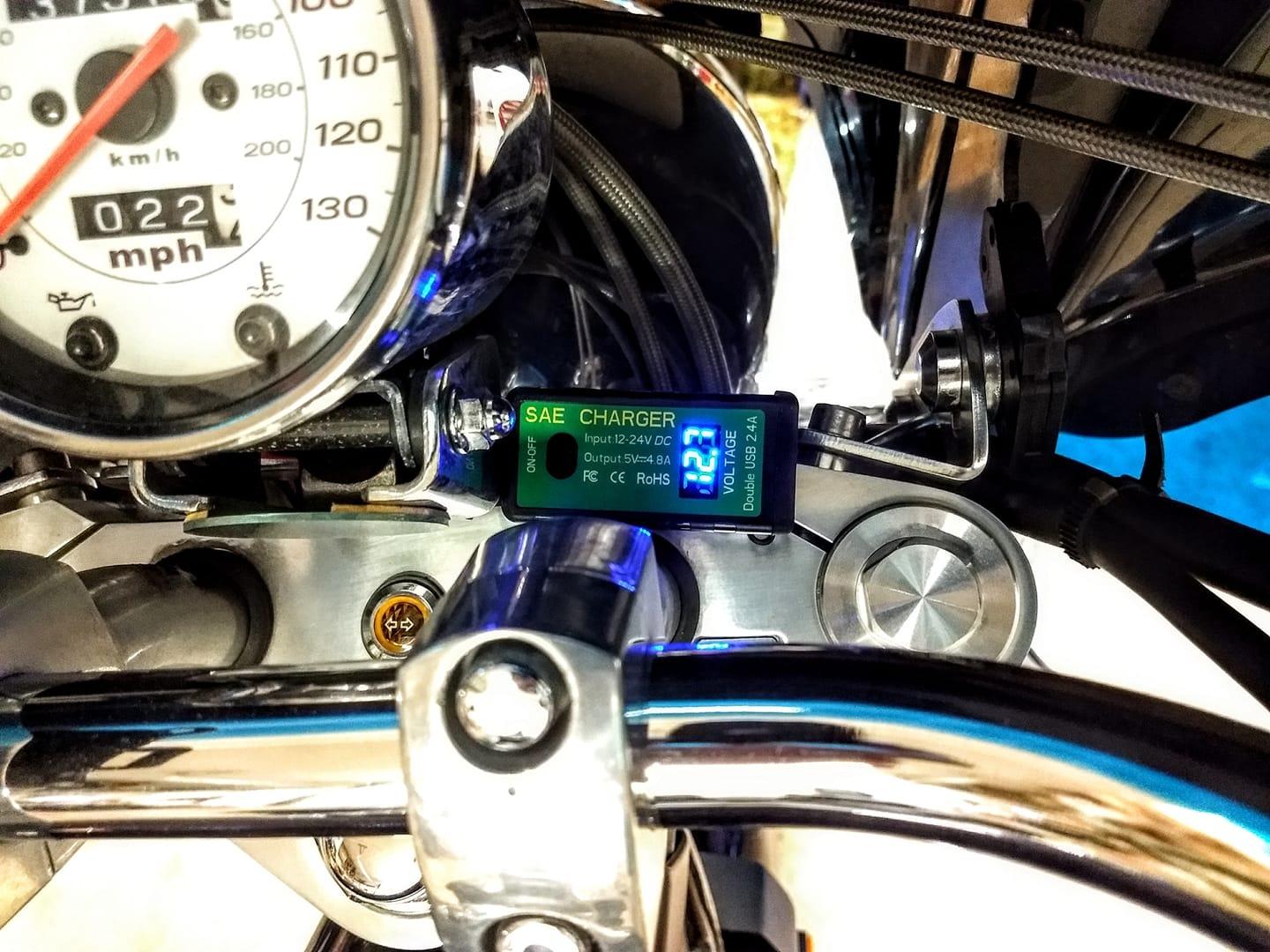 YONHAN Motorcycle Phone Charger, Total 60W 6.8A Dual USB Type C PD & QC 3.0 customer photo 2