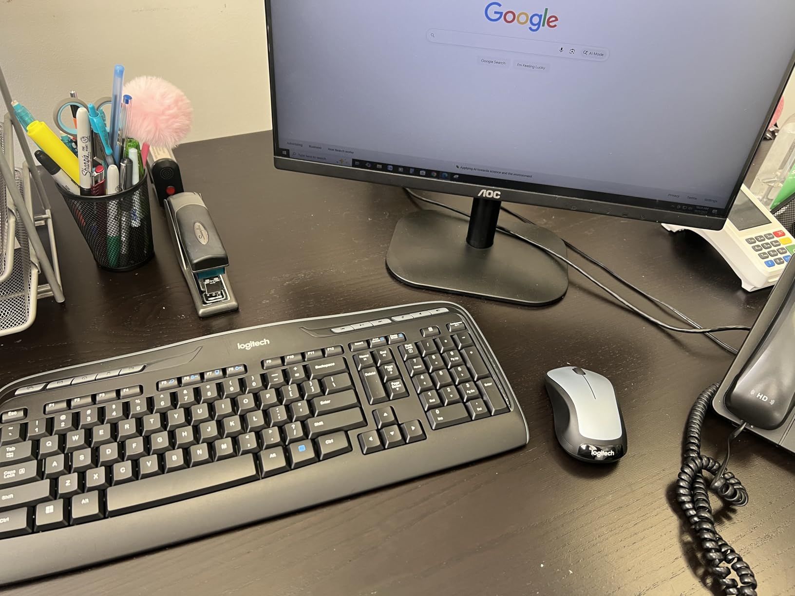 Logitech MK335 Quiet Wireless Keyboard and Mouse Combo - Black/Silver Keyboard and Mouse Combo Wireless, Ambidextrous customer photo 1