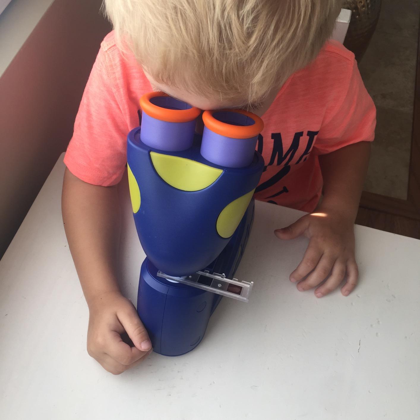 Educational Insights GeoSafari Talking Microscope - Kids Microscope Toy Featuring Bindi Irwin, Interactive STEM Toys and Science Kits for Kids 3-5, Preschool Science for Toddlers customer photo 2