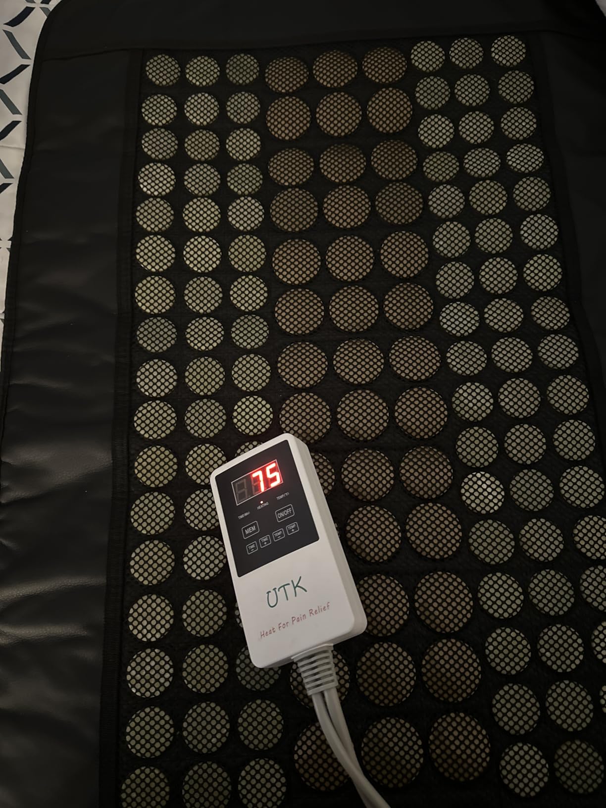 UTK Heating Pad for Back, 5X Deeper Back Pain Relief, Far Infrared Heating Pad with Natural Jade, FSA-HSA Eligible, Hotter to 159°F, 4H Auto Off, Travel Bag, Memory Function, 23.5