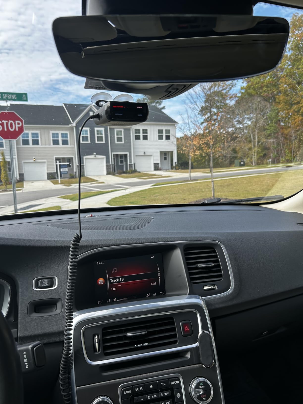 Uniden R3 EXTREME LONG RANGE Laser/Radar Detector, Record Shattering Performance, Built-in GPS w/ Mute Memory, Voice Alerts, Red Light & Speed Camera Alerts, Multi-Color OLED Display , Black customer photo 2