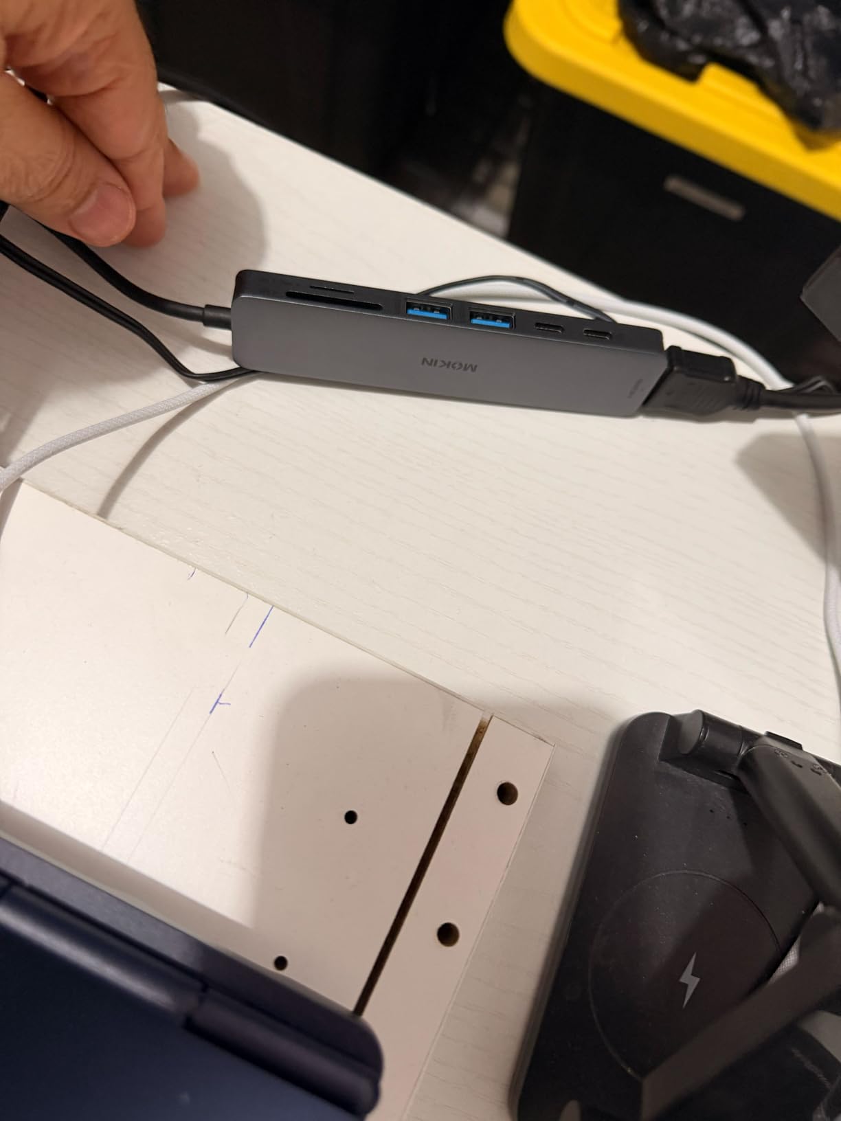 USB C Hub HDMI Adapter for MacBook Pro/Air, MOKiN 7 in 1 USB C Dongle with HDMI, SD/TF Card Reader, USB C Data Port, 100W PD, and 2 USB 3.0 Compatible for MacBook Pro/Air, Dell XPS, Lenovo Thinkpad. customer photo 2