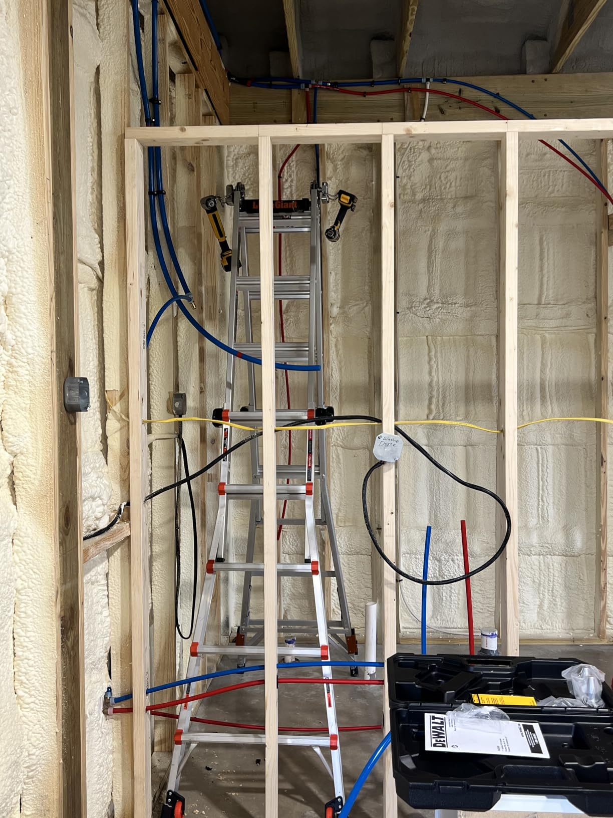 DEWALT DCE400B 20V MAX* 1