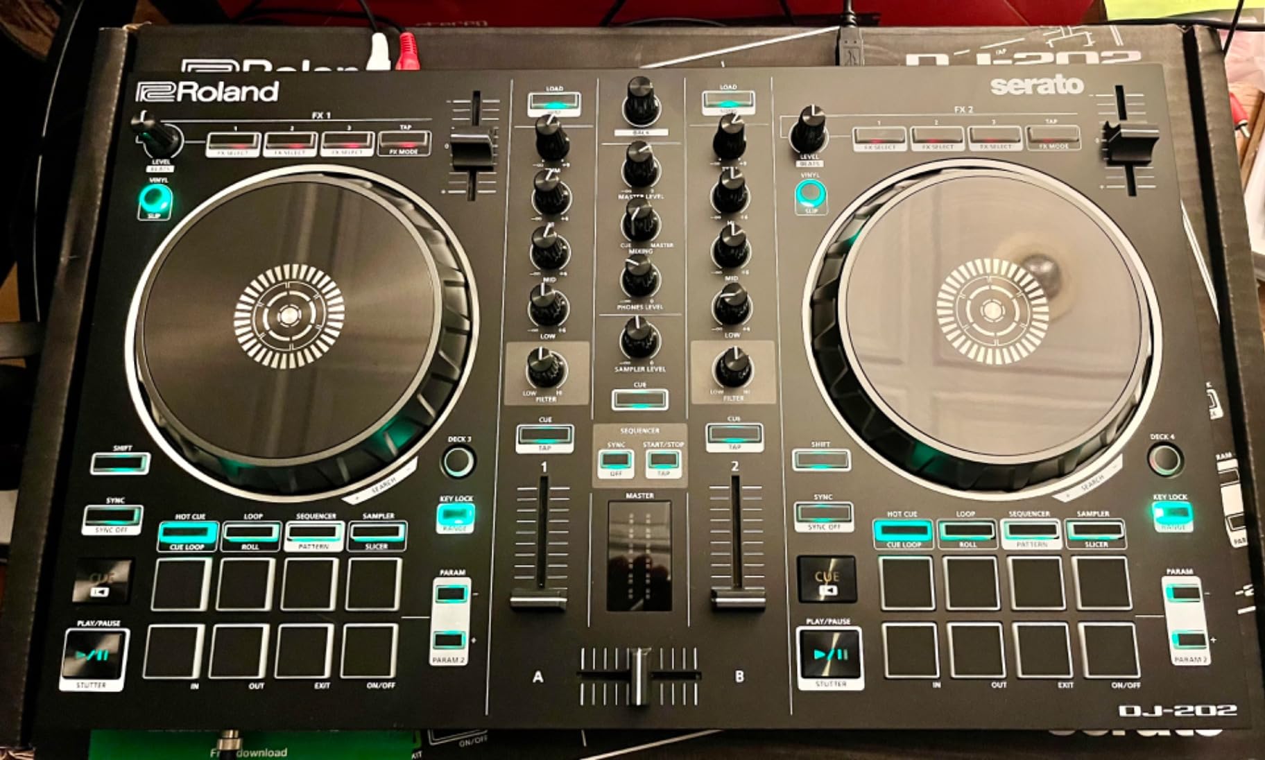 Roland DJ-202 Compact DJ Controller | 2-Channel, 4-Deck Controller for Serato DJ Lite | Large, Low-Latency Platters | Iconic Roland Drum Kit Sounds customer photo 1