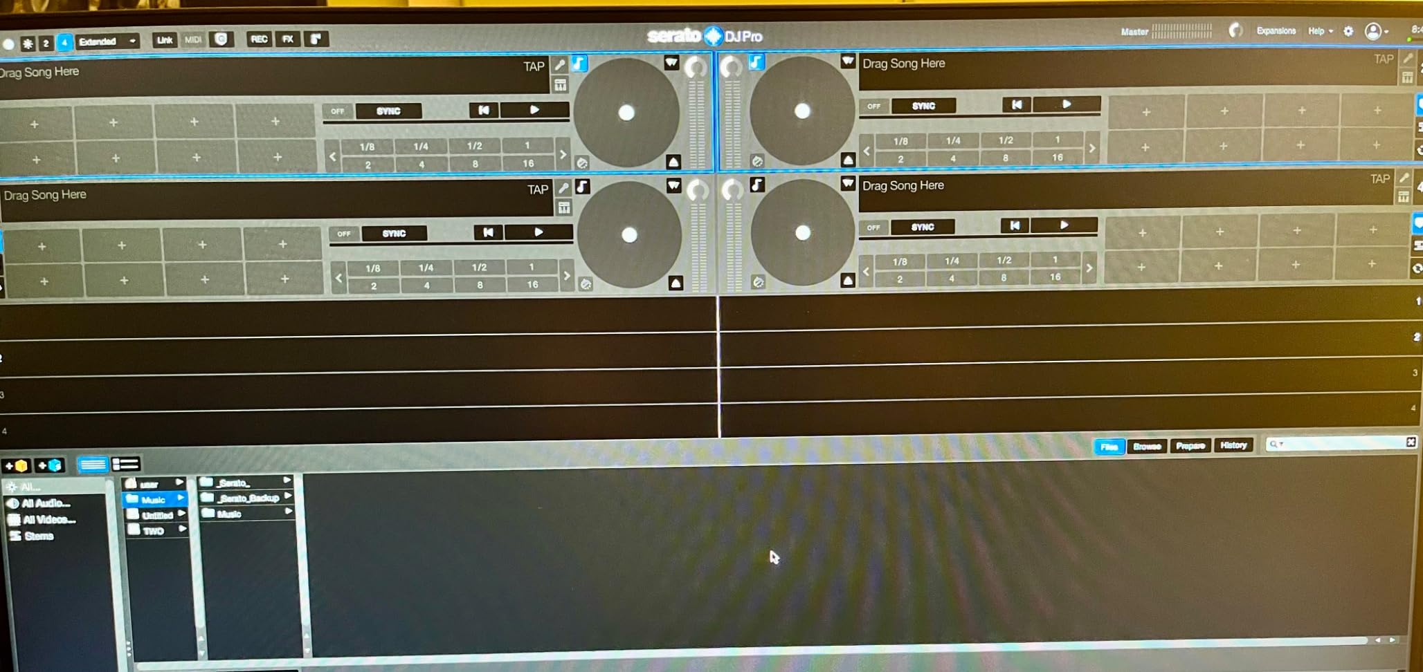 Roland DJ-202 Compact DJ Controller | 2-Channel, 4-Deck Controller for Serato DJ Lite | Large, Low-Latency Platters | Iconic Roland Drum Kit Sounds customer photo 2