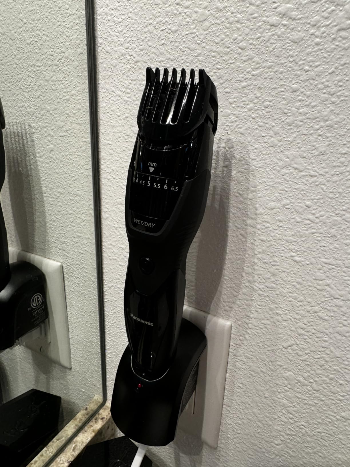 Panasonic Cordless Beard Trimmer for Men with Precision Dial, 19 Adjustable Length Settings, Rechargeable Battery, Washable - ER-GB42-K (Black) customer photo 2