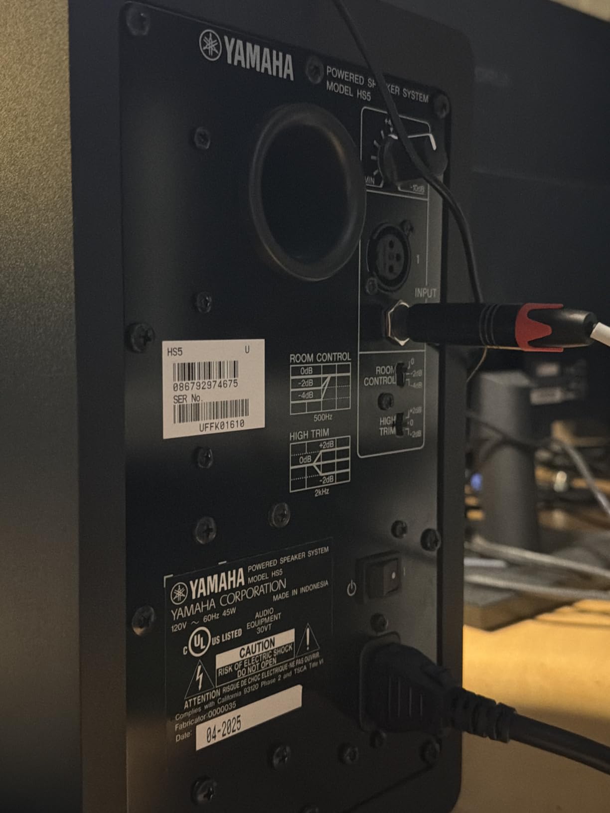 YAMAHA Hs5 Powered Studio Monitor, Pair customer photo 1