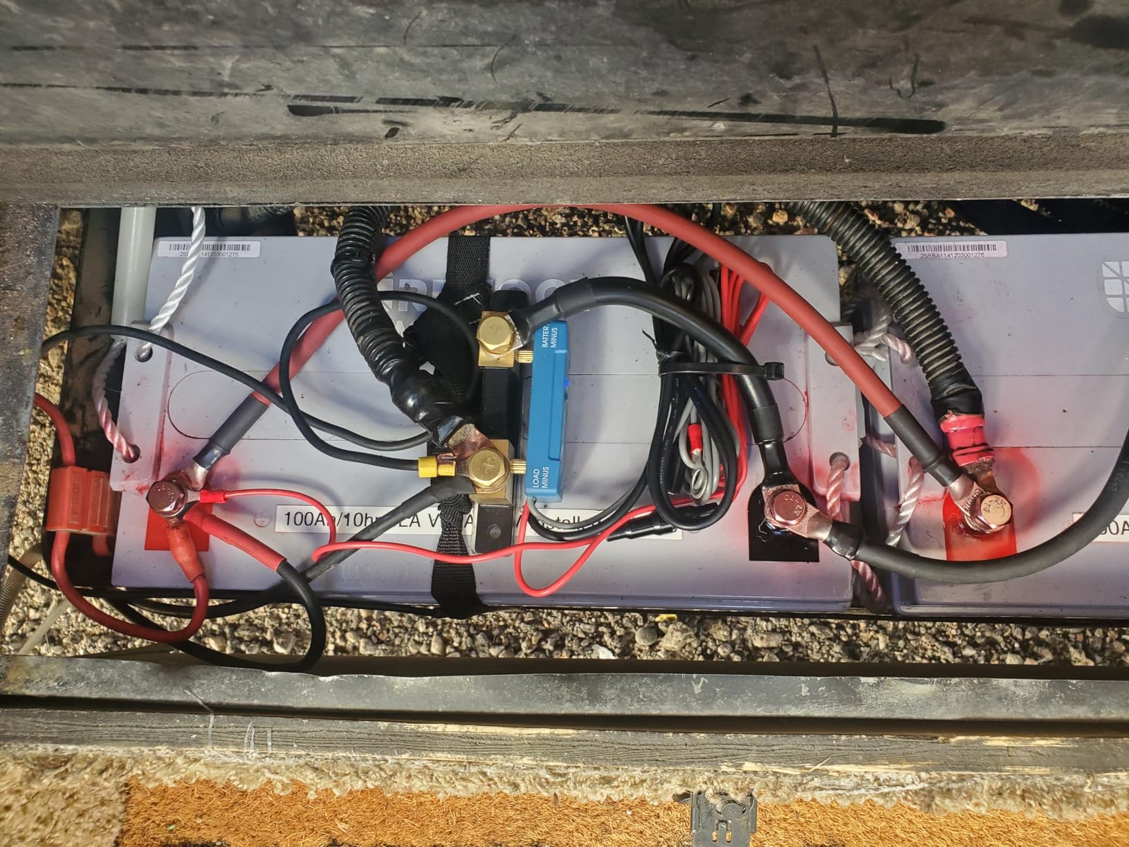 Renogy Deep Cycle AGM 12 Volt 100Ah Battery, 3% Self-Discharge Rate, 1100A Max Discharge Current, Safe Charge Appliances for RV, Camping, Cabin, Marine and Off-Grid System, Maintenance-Free customer photo 1