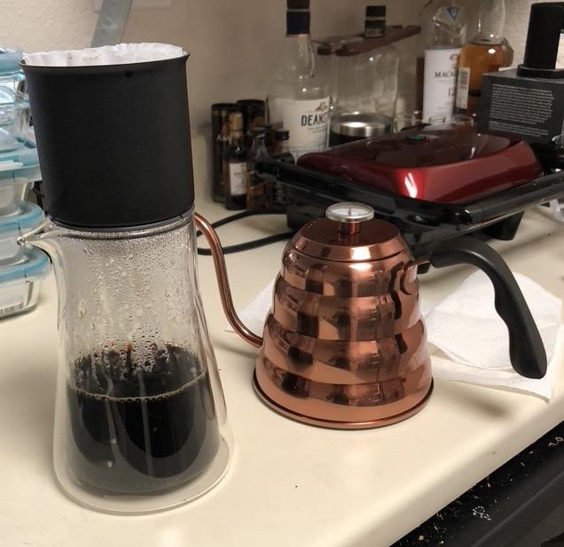 Fellow Stagg [XF] Pour-Over Coffee Maker Set - Stainless Steel Dripper, 20 oz Double Wall Glass Carafe & 30 Paper Filters, Built-in Ratio Aid, No Plastic Brewing, Matte Black customer photo 1