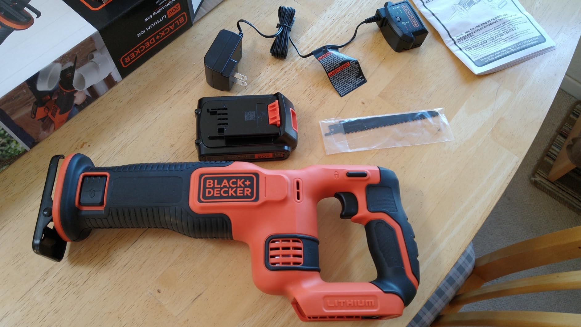 BLACK+DECKER 20V MAX* Cordless Reciprocating Saw Kit (BDCR20C) customer photo 1