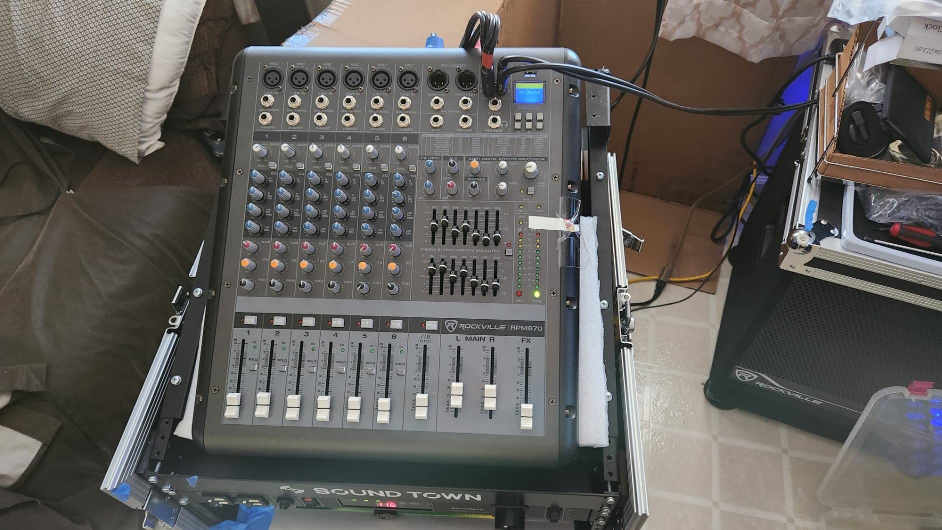 Rockville RPM870 6000w Powered Mixer, 8 Channel, 8 XDR2 Mic Pres, USB, 24-Bit Effects, Bluetooth customer photo 1