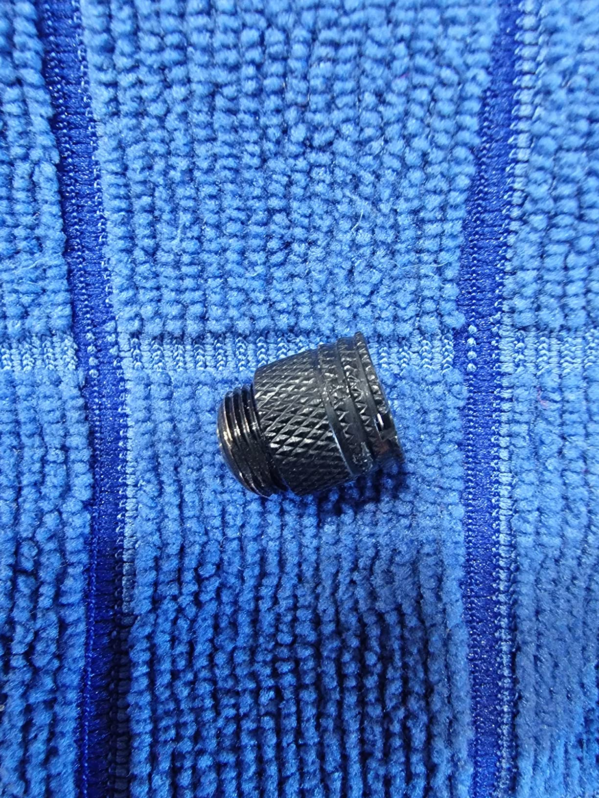 Trophy Ridge React H4 Bow Sight - 4 Pin Sight, Tool Less Windage and Elevation Adustability, 2nd Axis Leveling, Adjustable Click Light customer photo 1