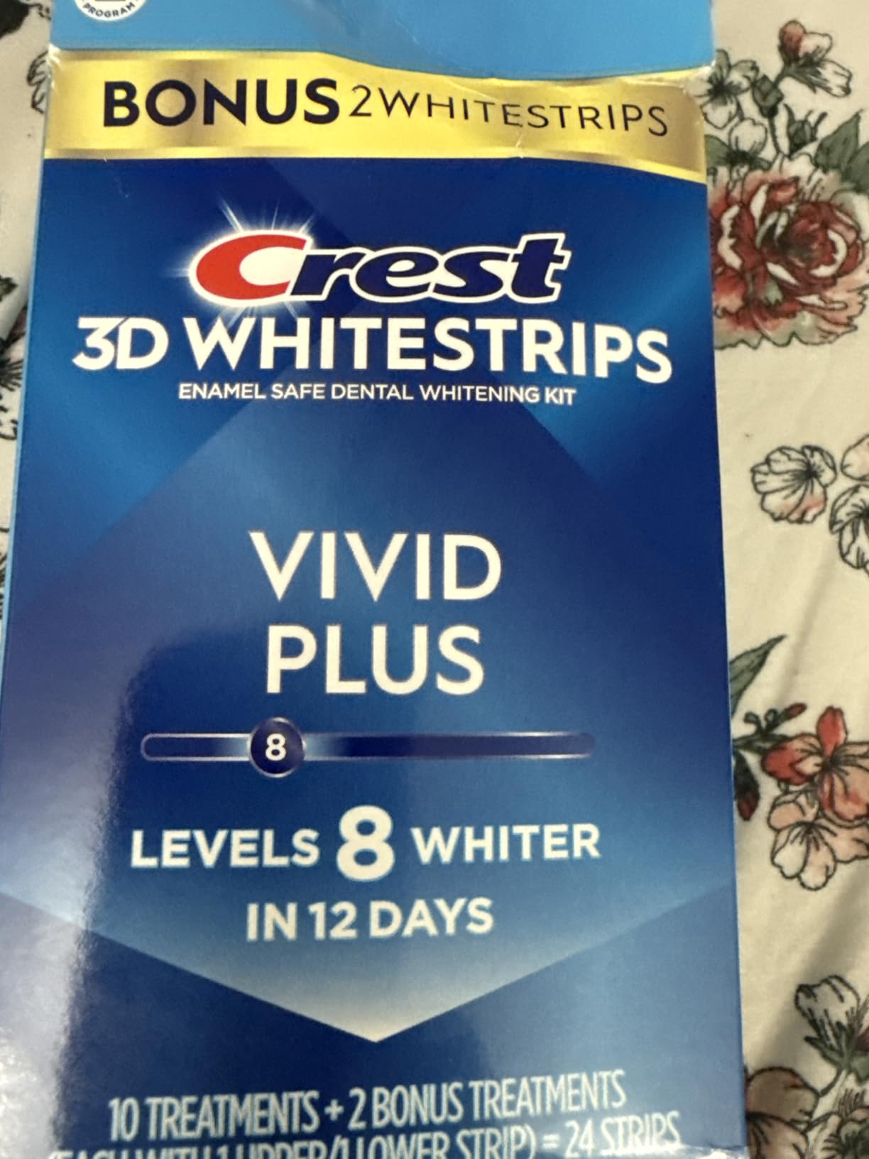 Crest 3D Whitestrips Vivid Plus, Teeth Whitening Strip Kit, 10 Treatments + 2 Bonus Treatments (Each with 1 Upper/1 Lower Strip), 24 Strips, 8 Levels Whiter, Teeth Whitening Kit customer photo 1