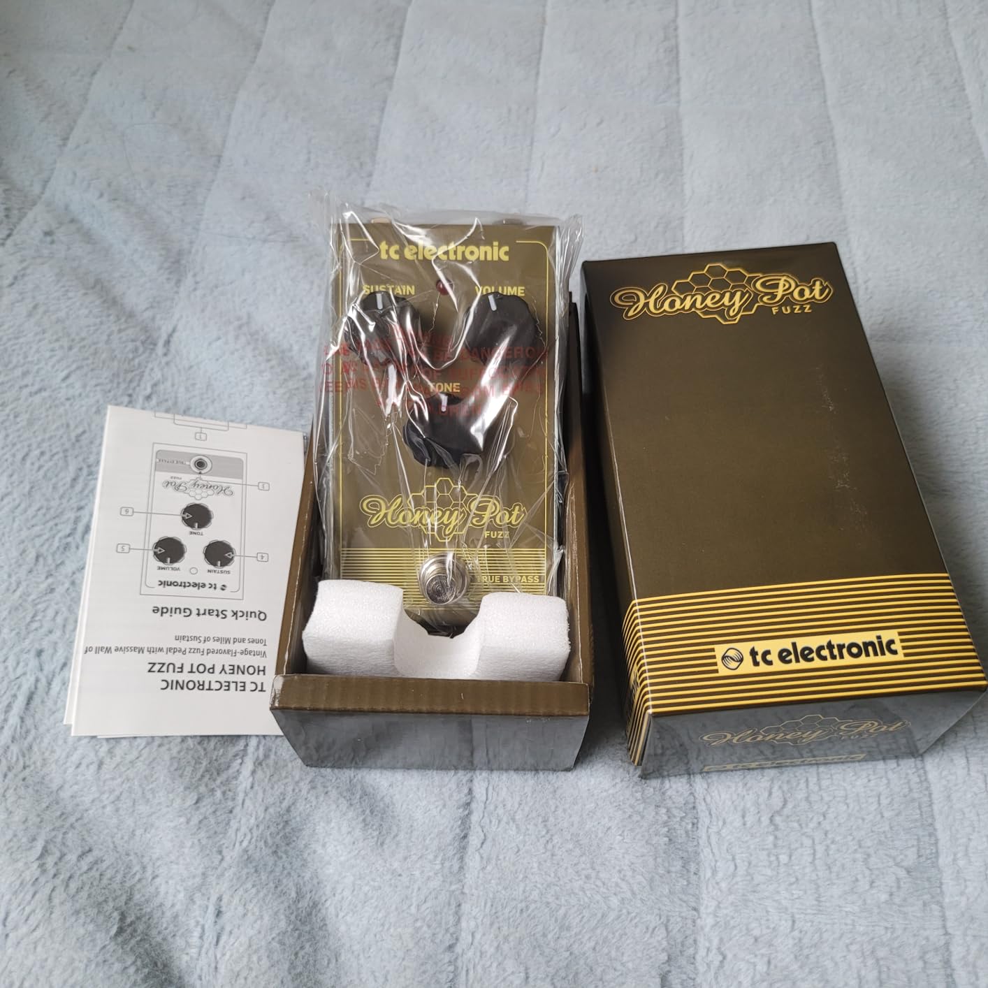 TC Electronic HONEY POT FUZZ Vintage-Flavored Fuzz Pedal with Massive Wall of Tones and Miles of Sustain customer photo 2