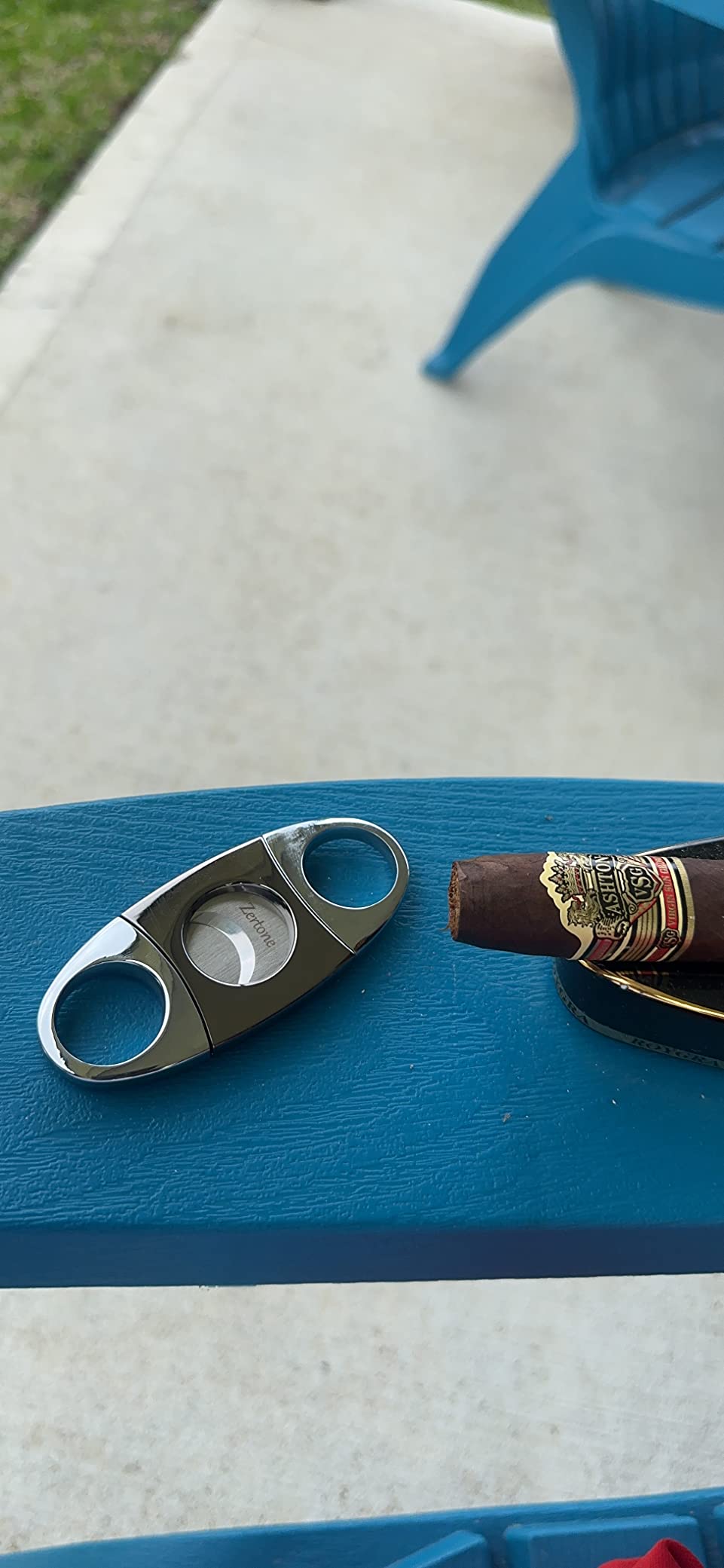 Cigar Cutter Guillotine 420 Stainless Steel Double Blade, 23mm Max. Cigar Diameter Guillotine Cigar Cutter (Gun Color) customer photo 1