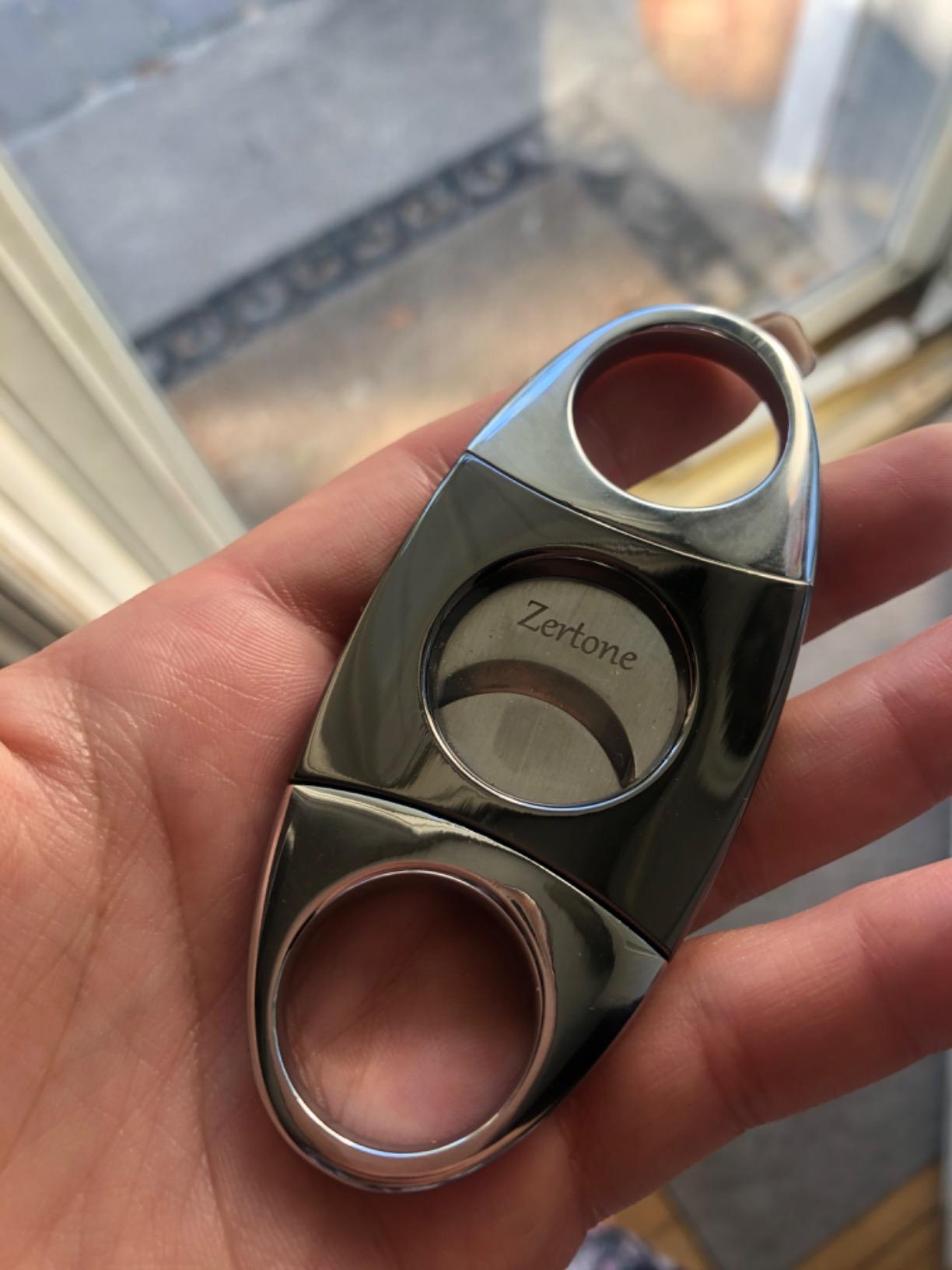 Cigar Cutter Guillotine 420 Stainless Steel Double Blade, 23mm Max. Cigar Diameter Guillotine Cigar Cutter (Gun Color) customer photo 2