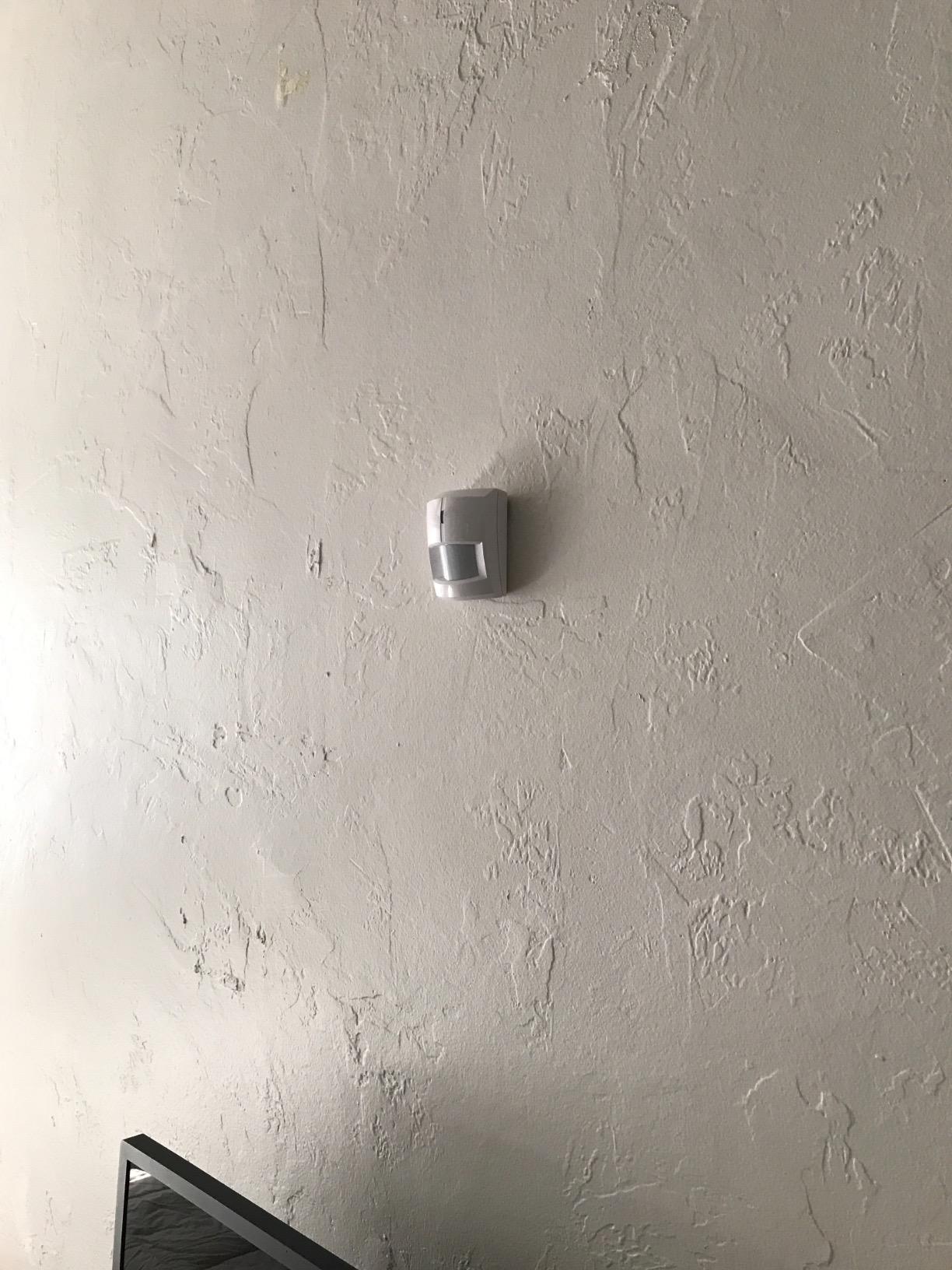 abode 4 Piece Wireless Smart Security System - Works with Apple HomeKit, Z-Wave and Zigbee Devices - Expandable to Protect Your Whole Home - Easy DIY Installation - Optional Professional Monitoring customer photo 1