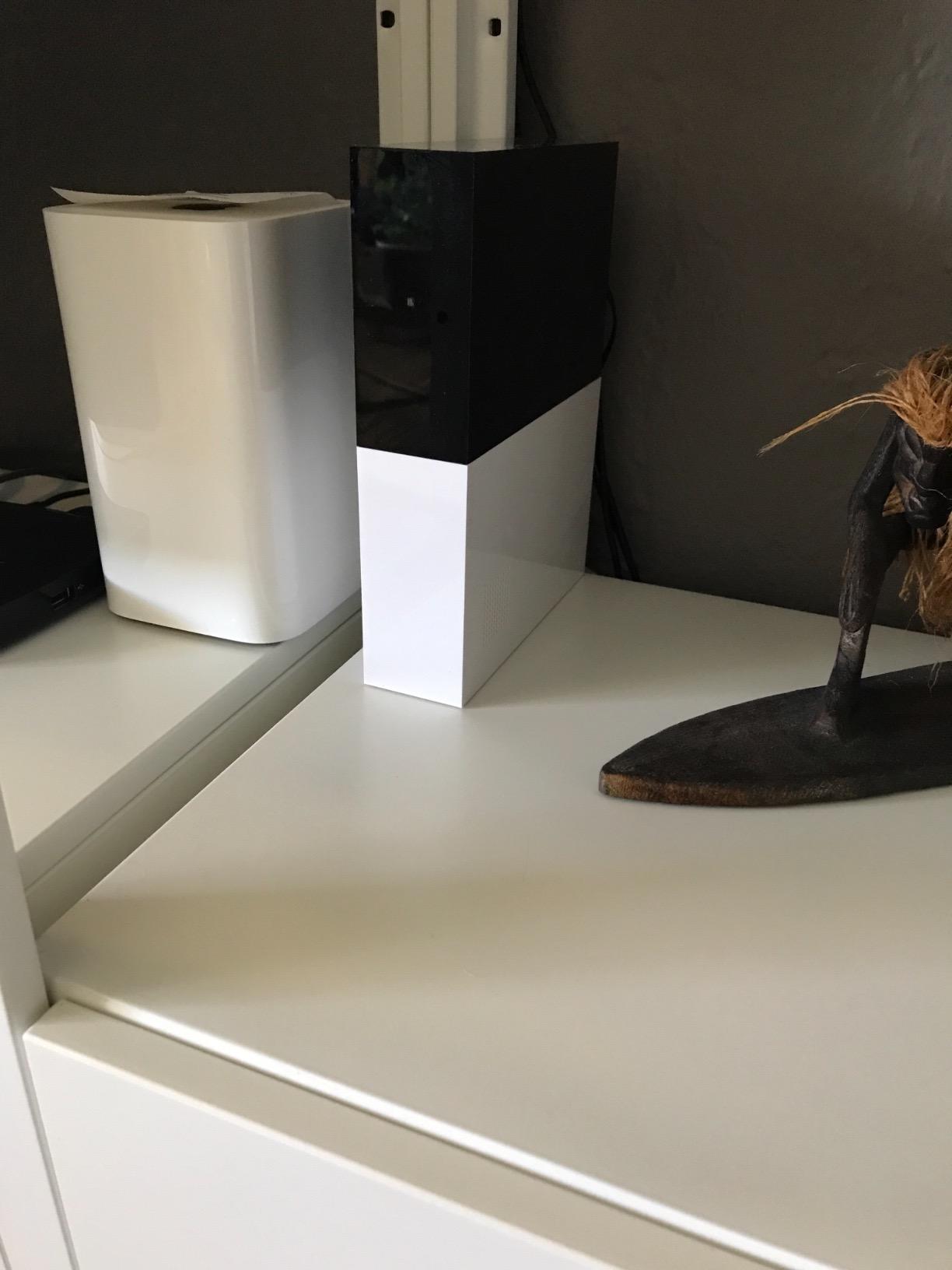 abode 4 Piece Wireless Smart Security System - Works with Apple HomeKit, Z-Wave and Zigbee Devices - Expandable to Protect Your Whole Home - Easy DIY Installation - Optional Professional Monitoring customer photo 2