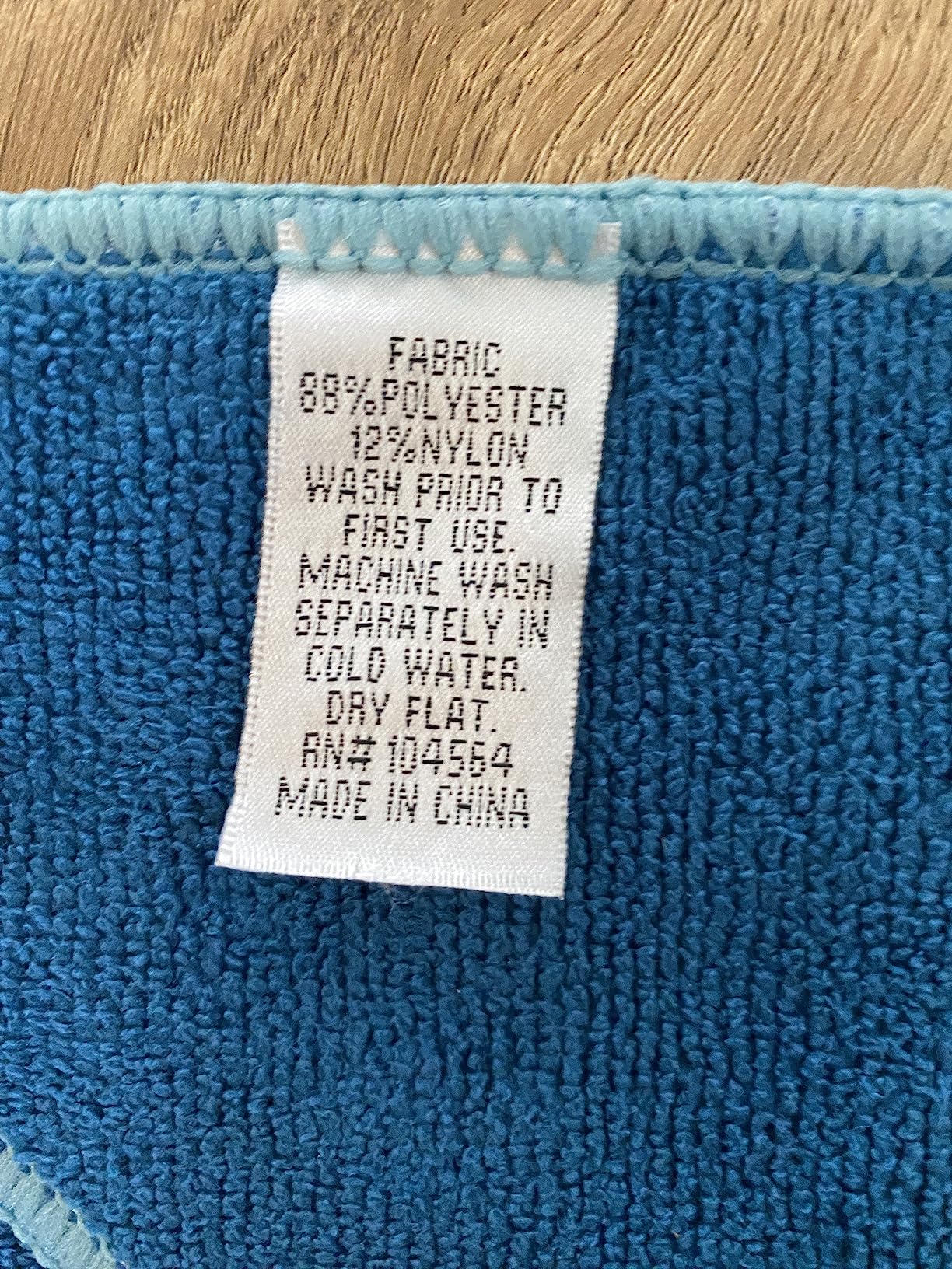 Gaiam Yoga Towel - Mat Sized Active Dry Non Slip Moisture Wicking Sweat Absorbent Microfiber Hot Yoga Towel for Women & Men | Stay-Put Corner Pockets (70